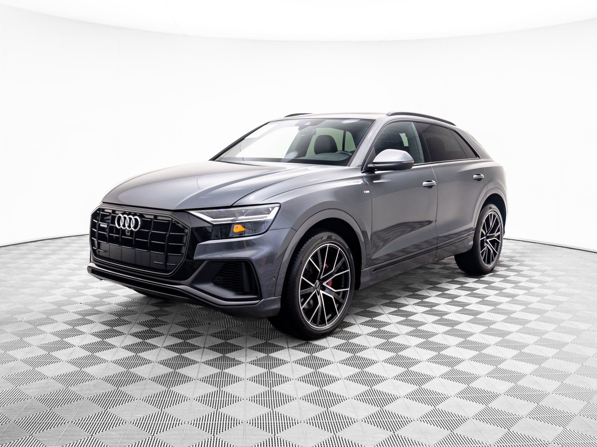 2020 Audi Q8