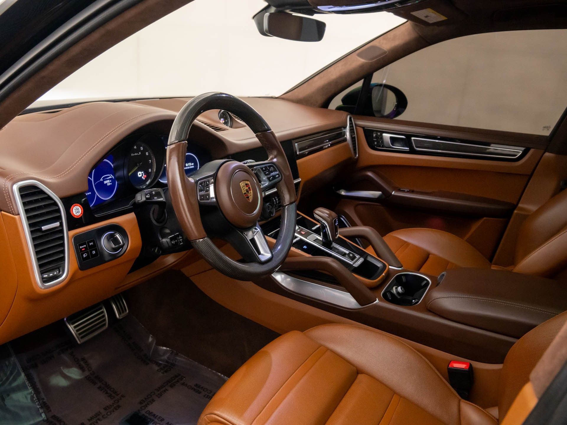 2021 Porsche Cayenne E-Hybrid Turbo S photo 3