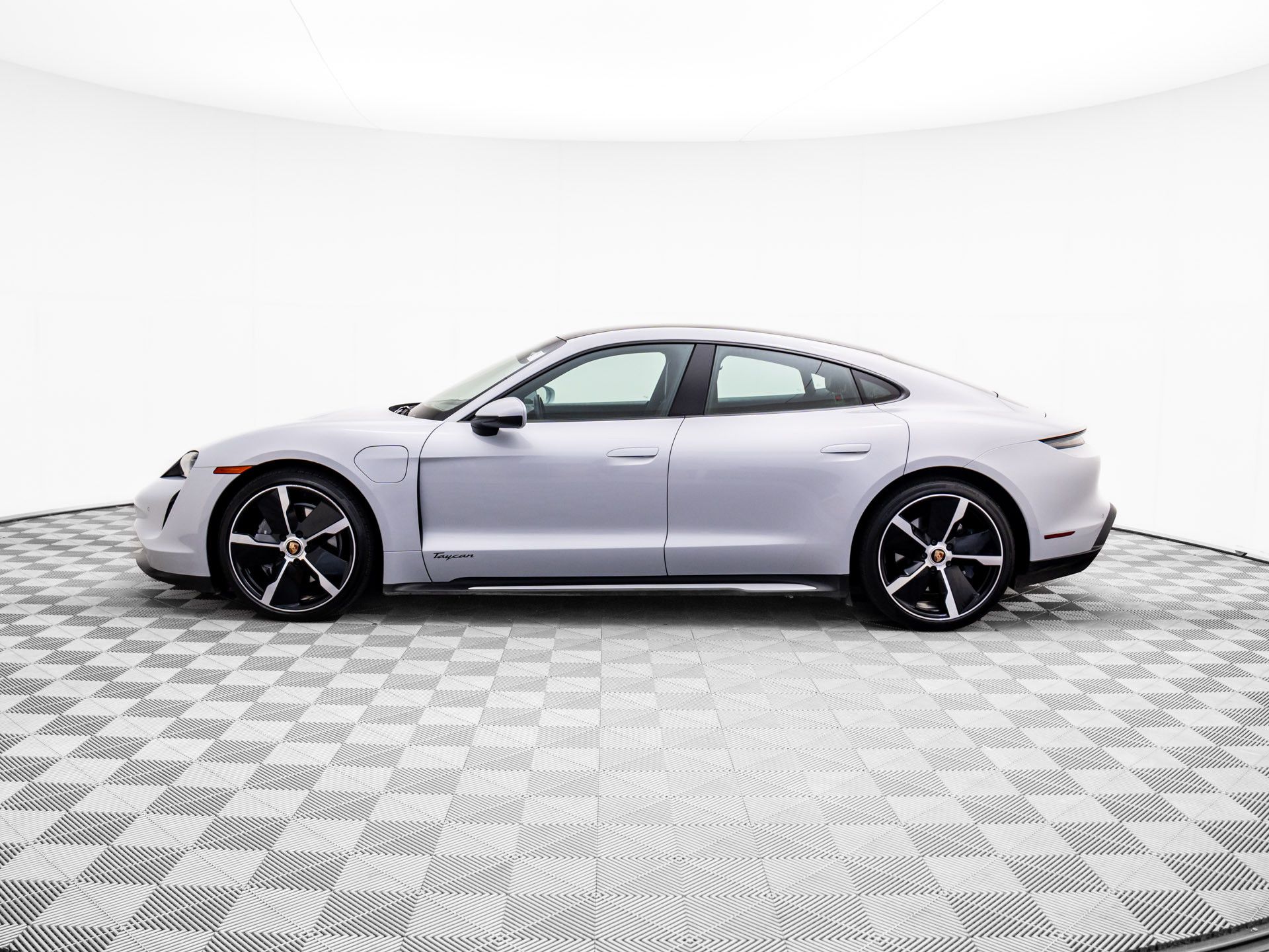 Certified 2021 Porsche Taycan Base with VIN WP0AA2Y18MSA17331 for sale in Barrington, IL