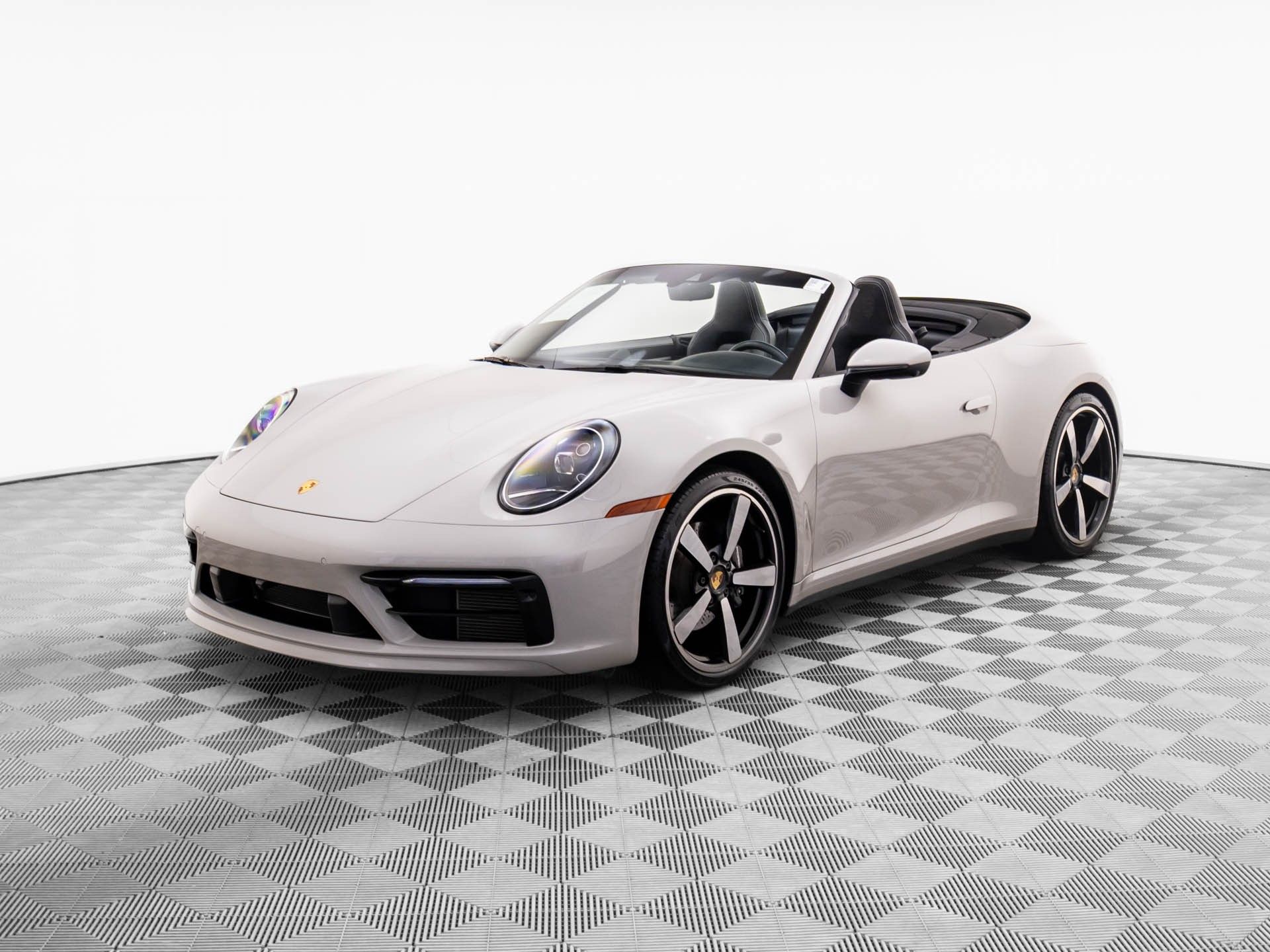 2023 Porsche 911 Carrera