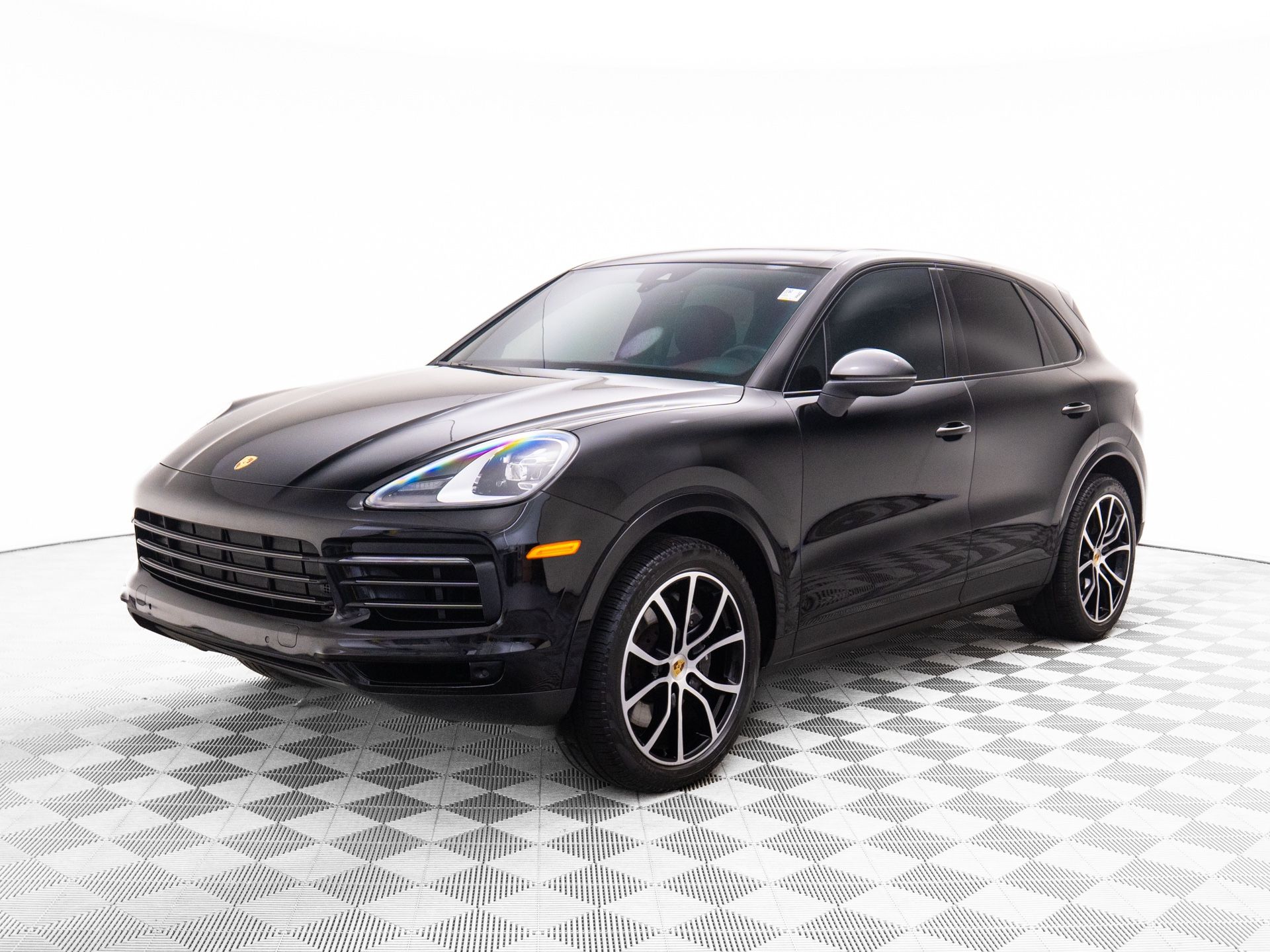 2023 Porsche Cayenne Base's photo