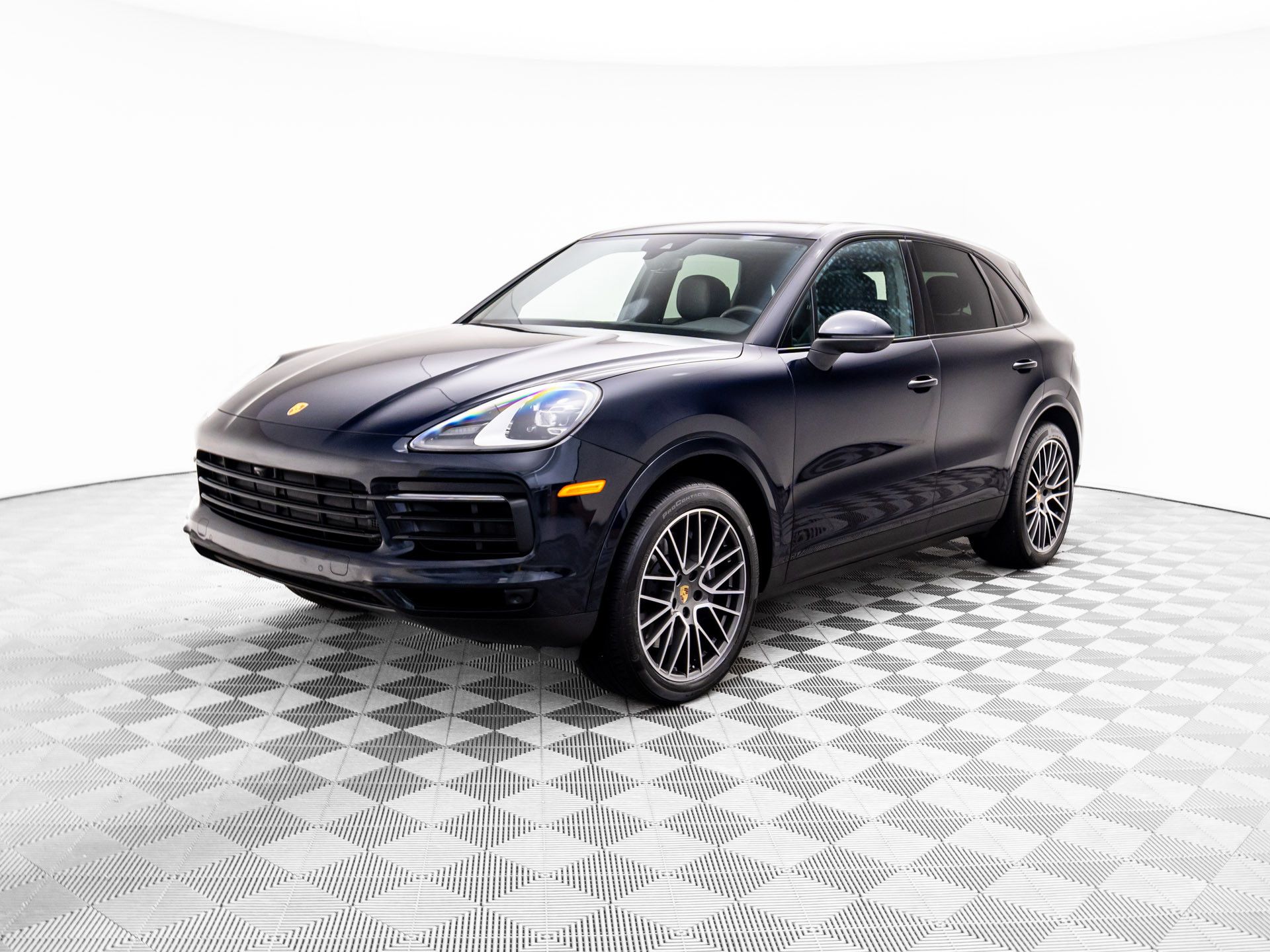 2021 Porsche Cayenne Base's photo