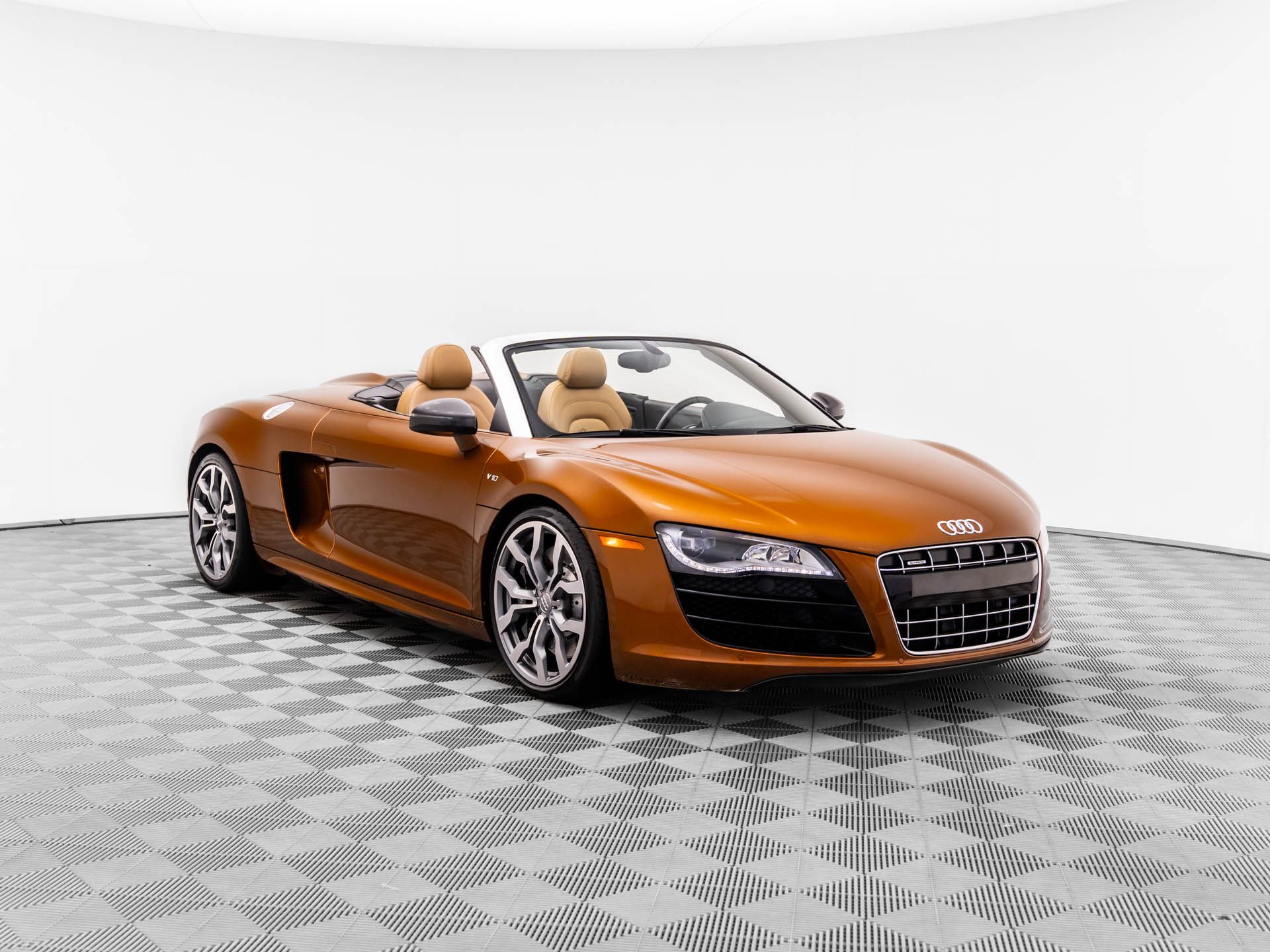 Used 2011 Audi R8 Base with VIN WUATNAFG6BN001428 for sale in Barrington, IL