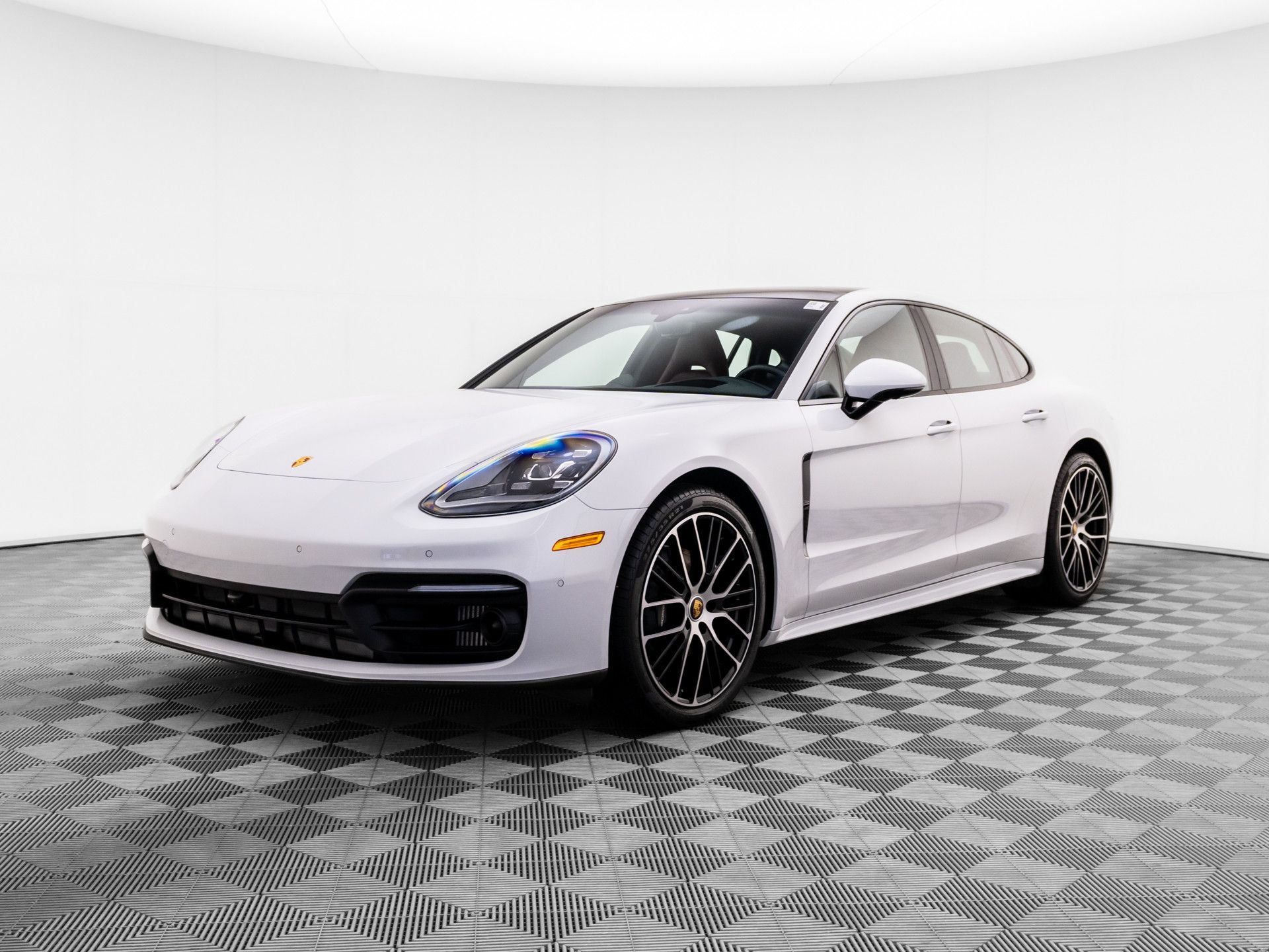 2023 Porsche Panamera Platinum Edition