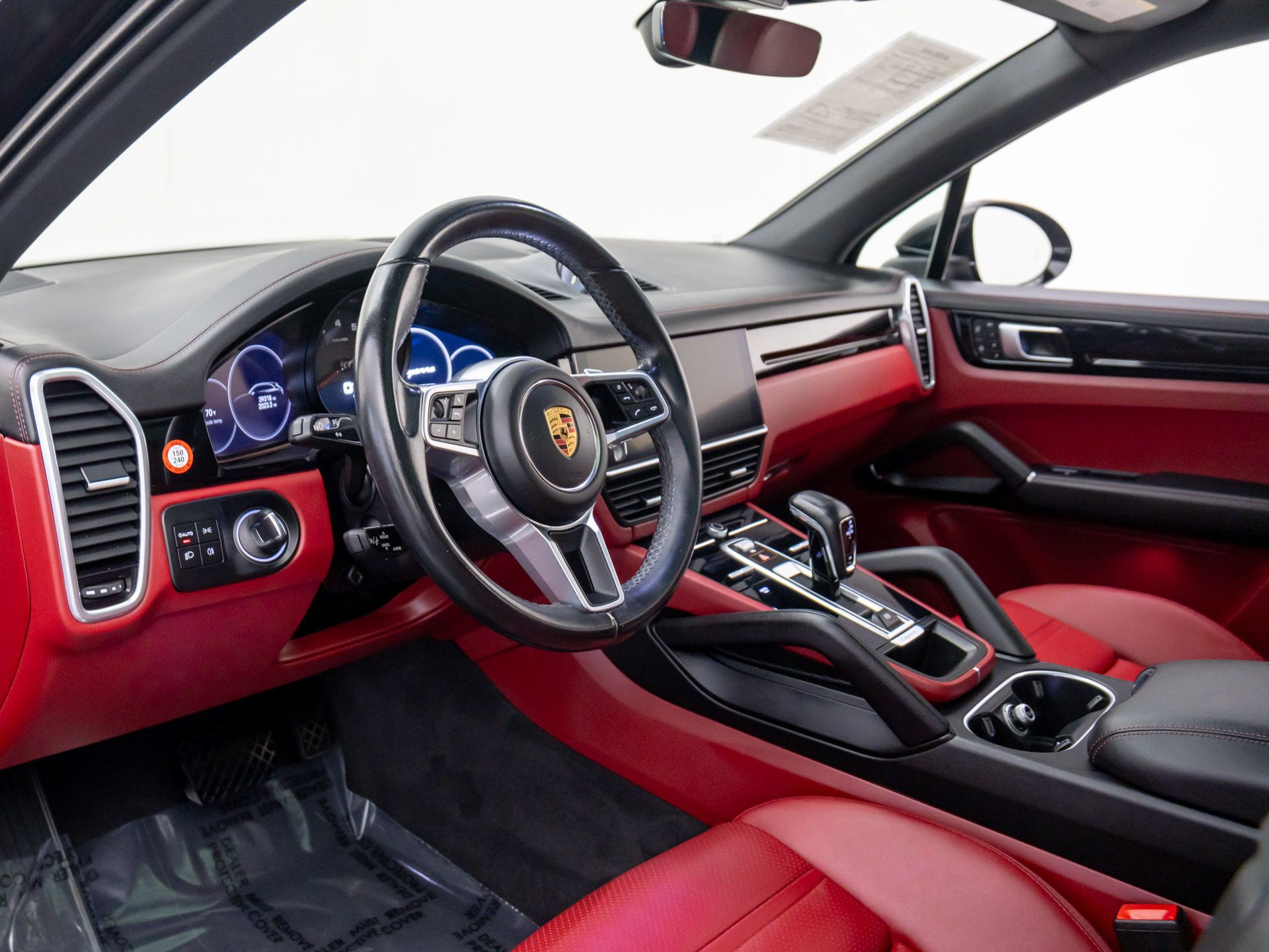 2022 Porsche Cayenne Base photo 4