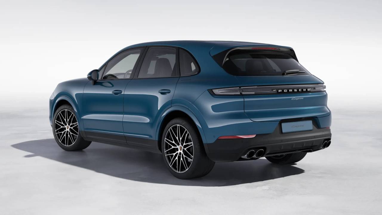 2026 Porsche Cayenne photo 3