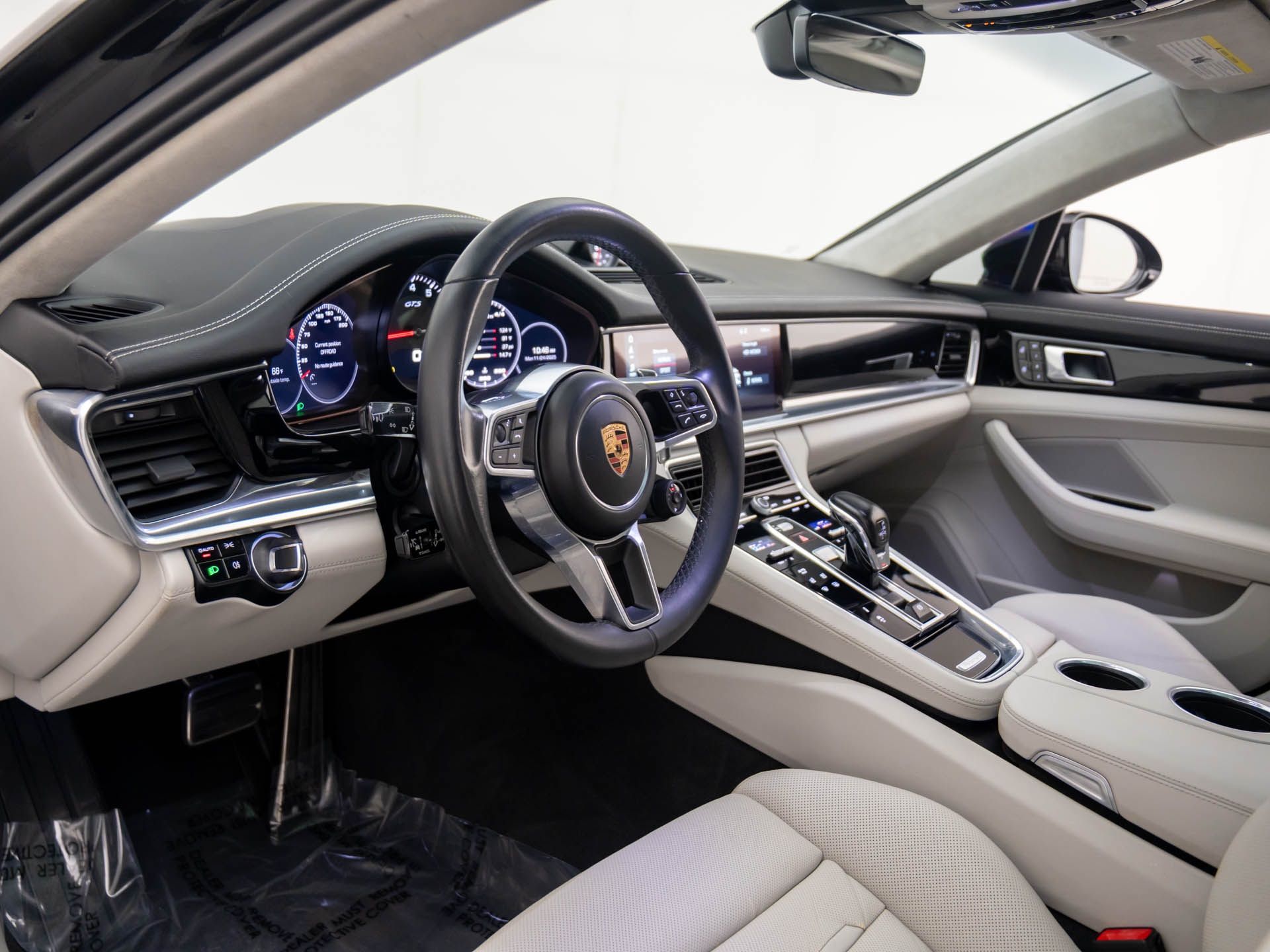 2020 Porsche Panamera GTS photo 4