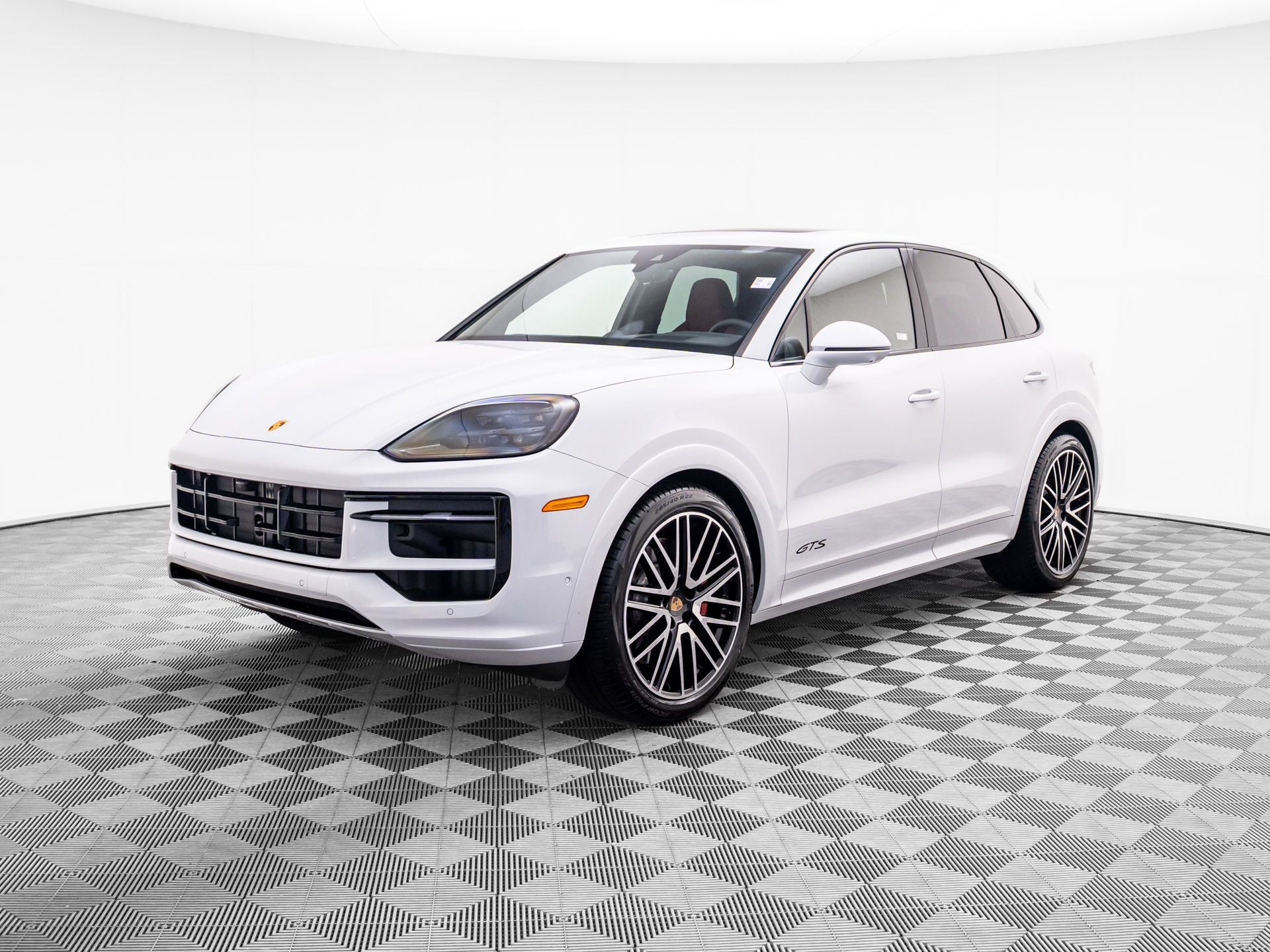 2026 Porsche Cayenne GTS