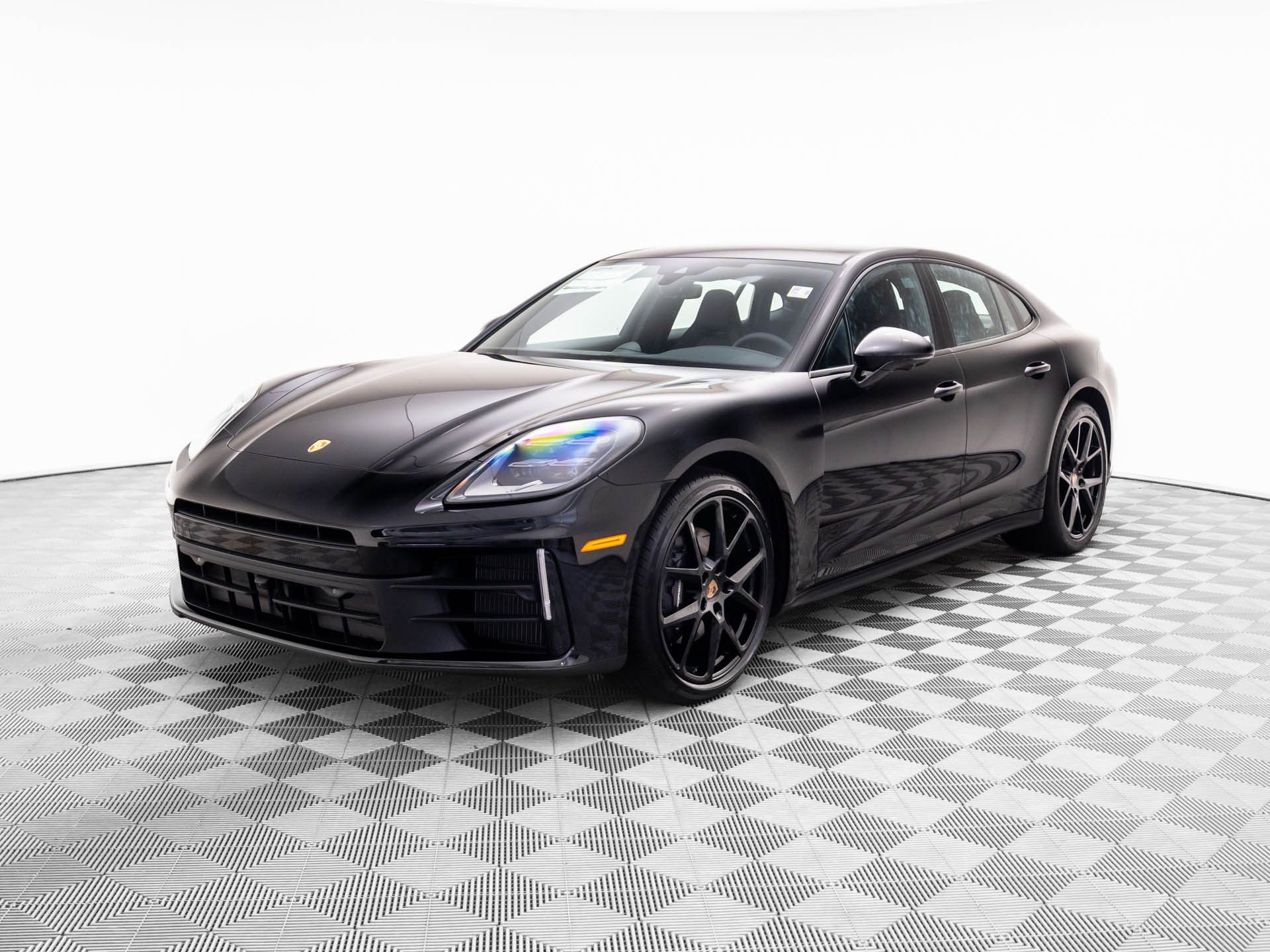 2026 Porsche Panamera Base