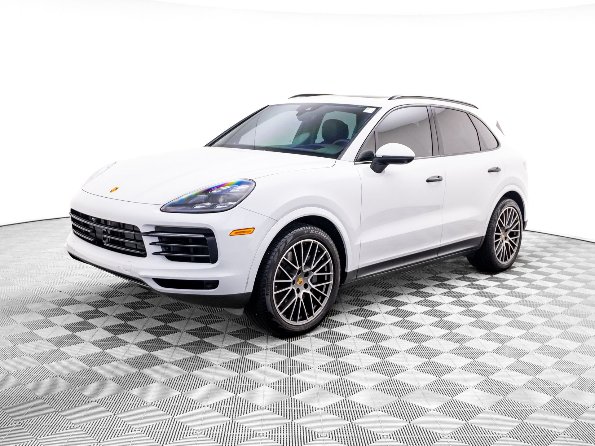 2023 Porsche Cayenne Platinum Edition