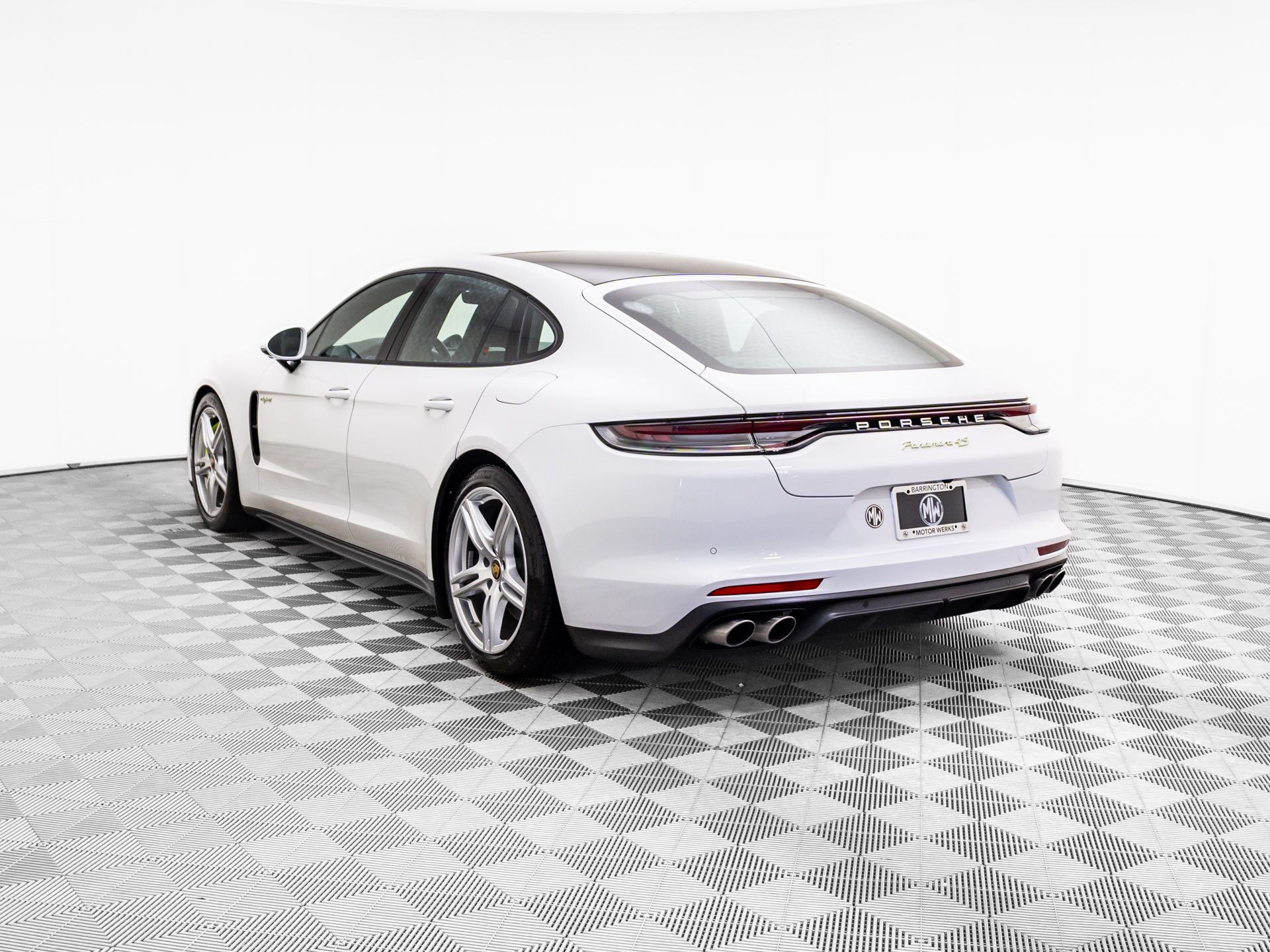 2021 Porsche Panamera E-Hybrid 4S photo 3