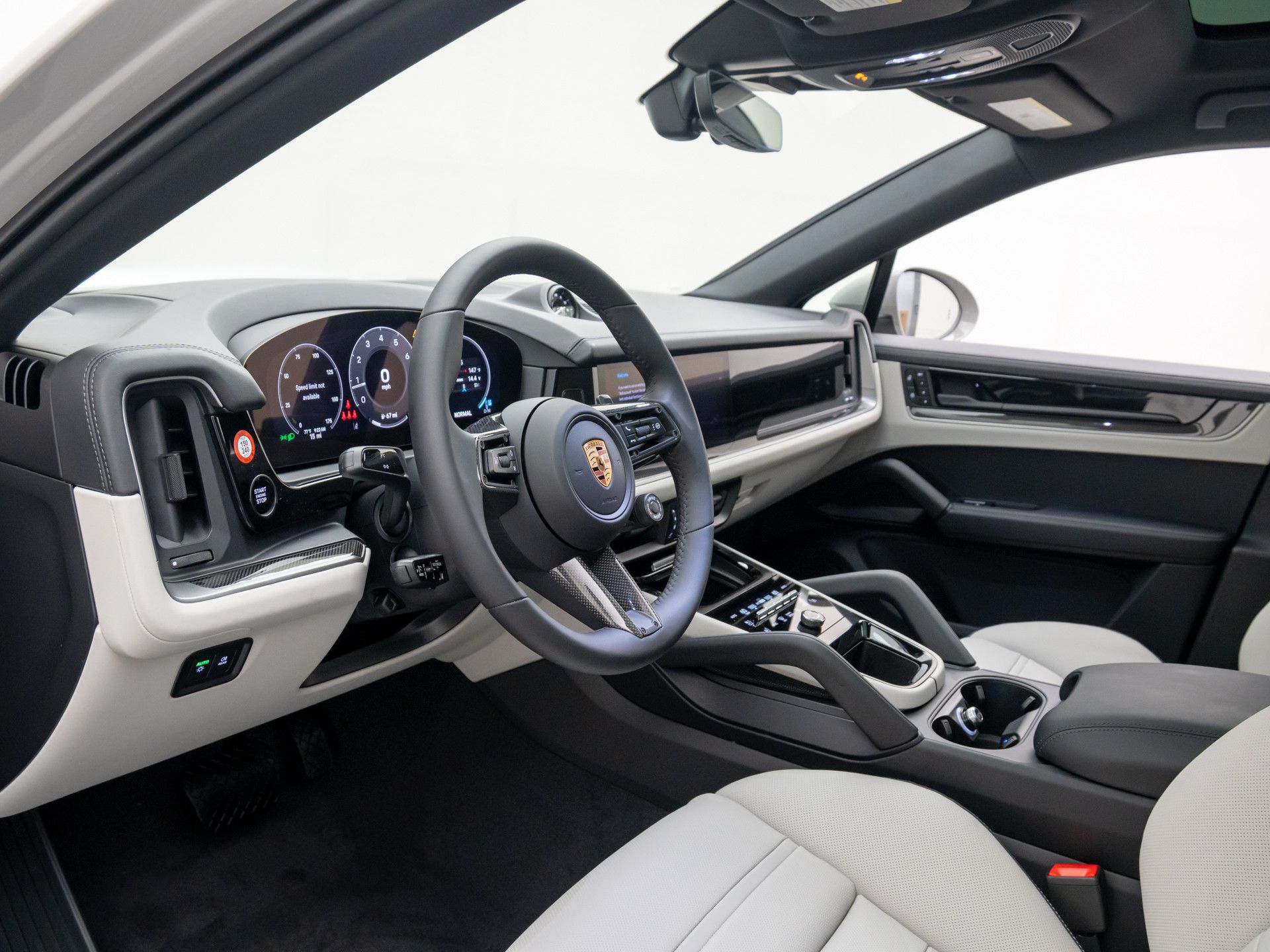 2025 Porsche Cayenne Coupe photo 4
