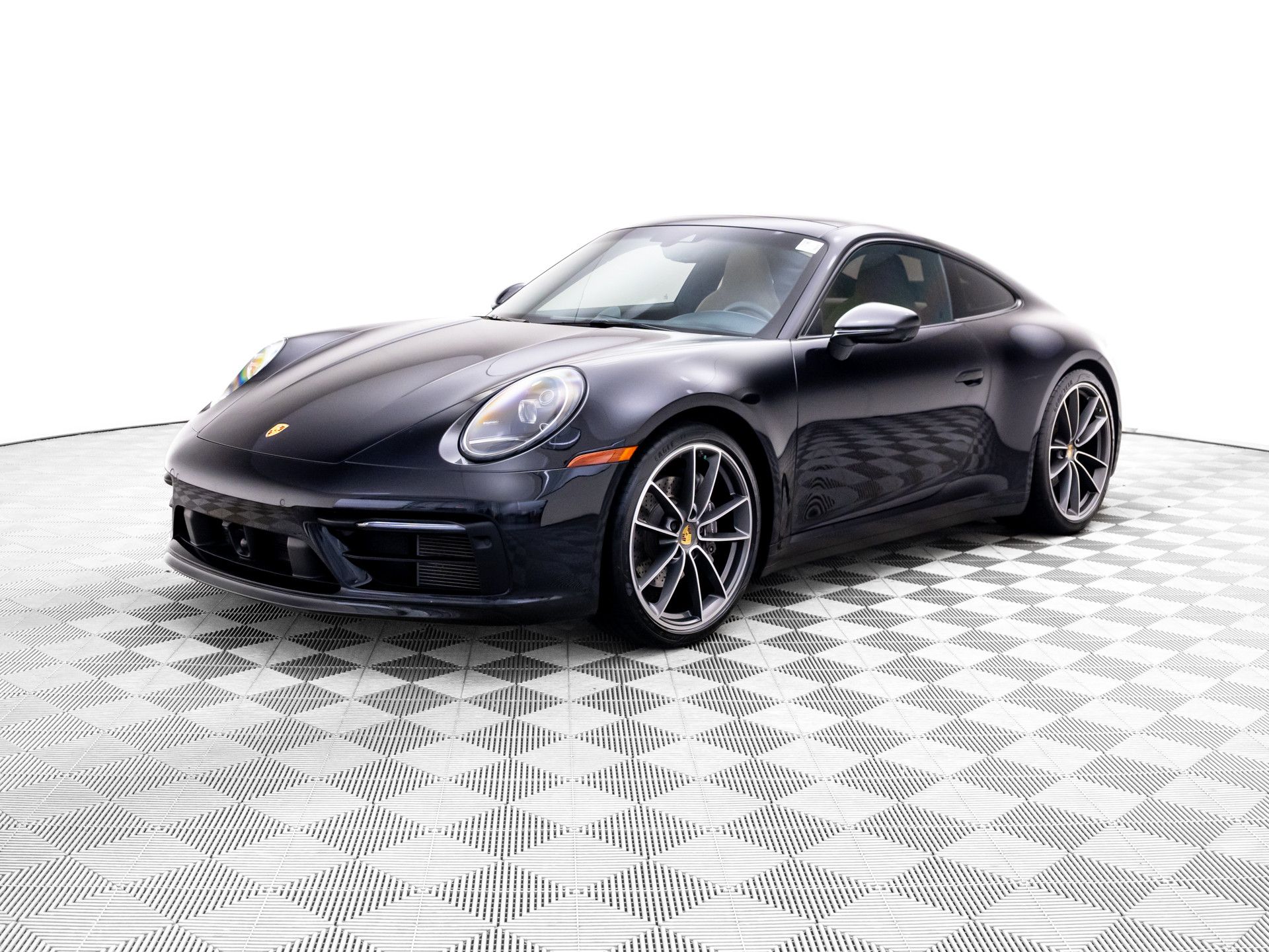 2021 Porsche 911 Carrera 4 Coupe's photo