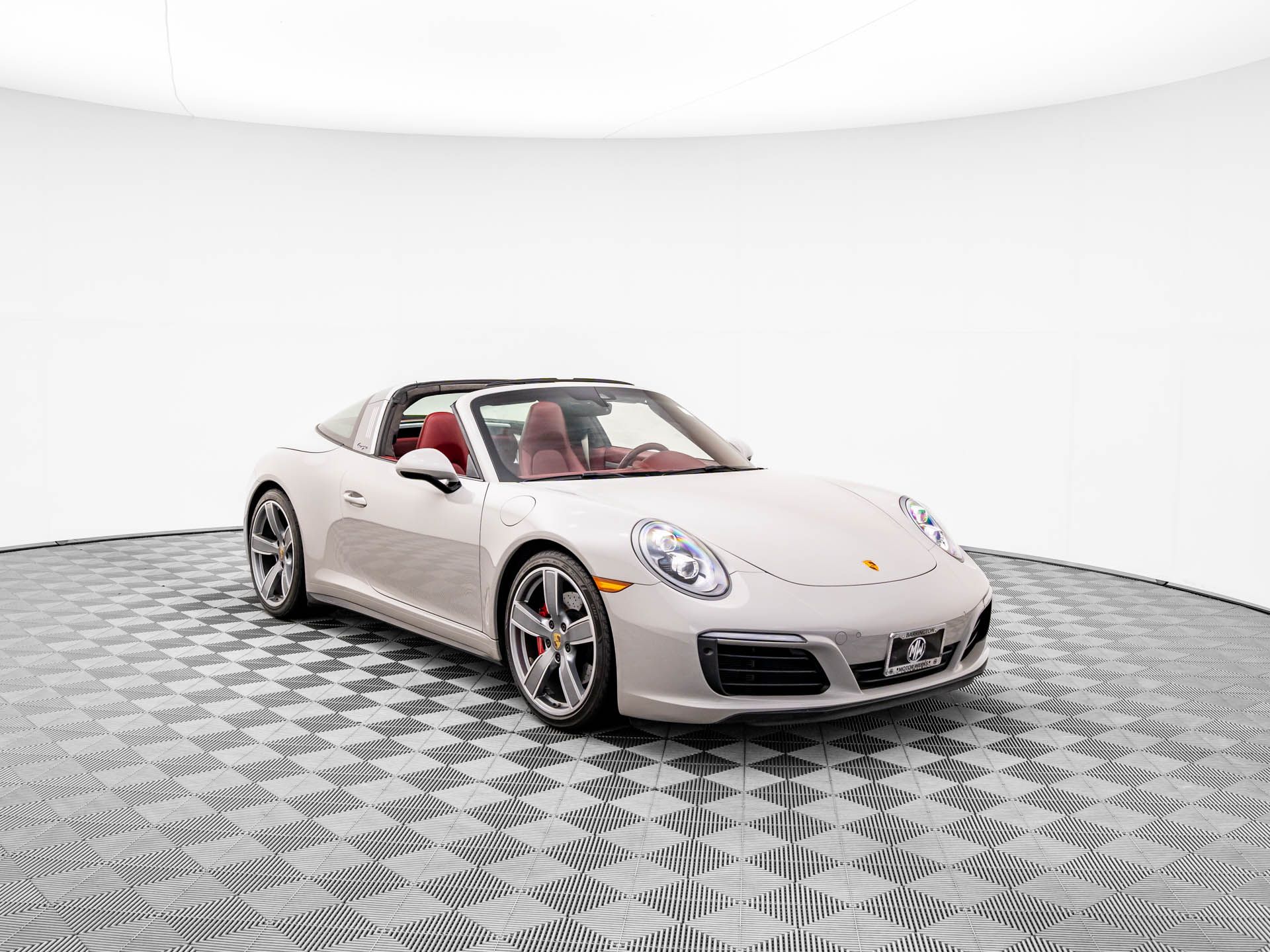 Used 2018 Porsche 911 GTS with VIN WP0BB2A96JS134383 for sale in Barrington, IL