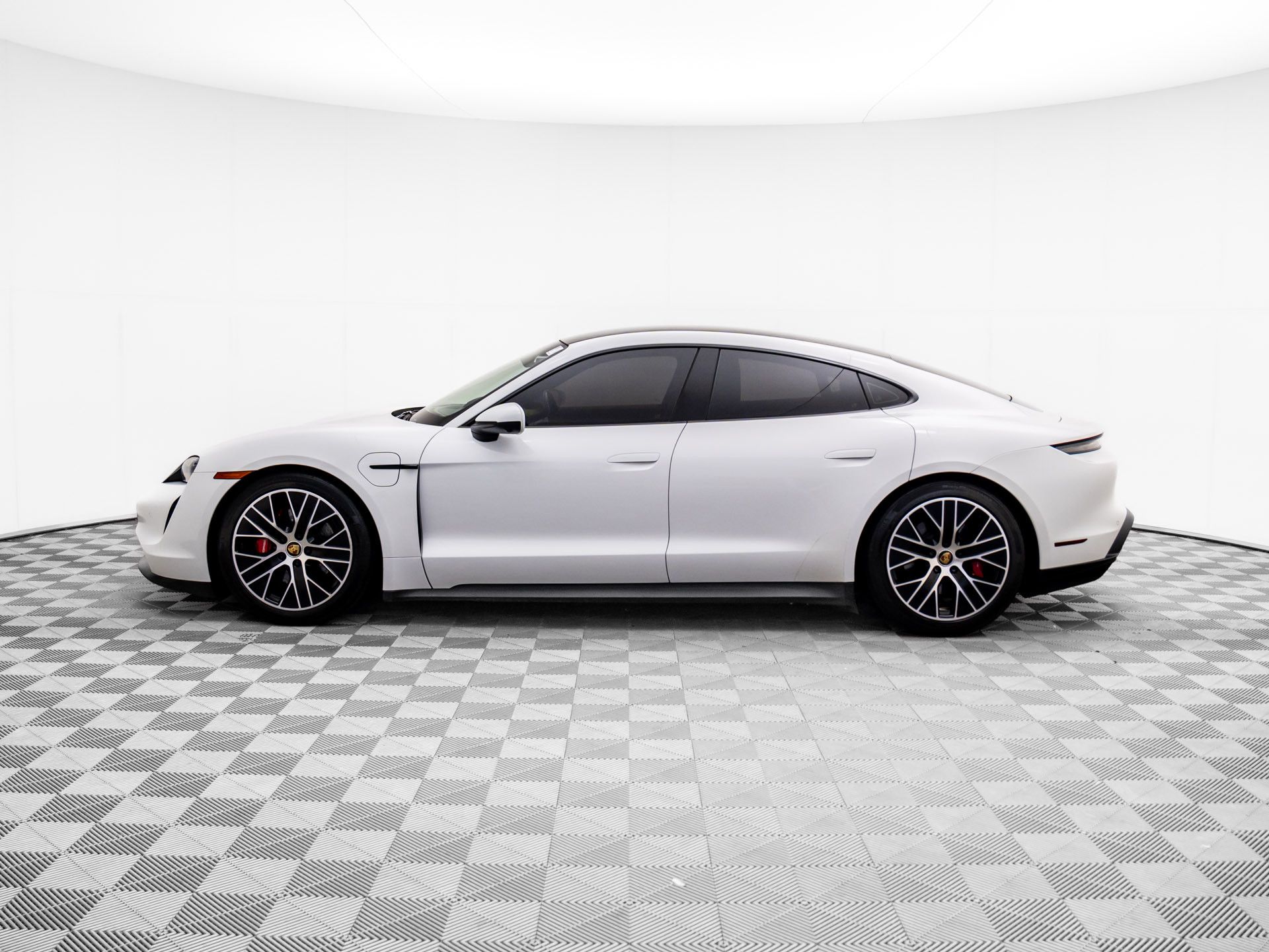 Used 2021 Porsche Taycan S with VIN WP0AB2Y15MSA45049 for sale in Barrington, IL