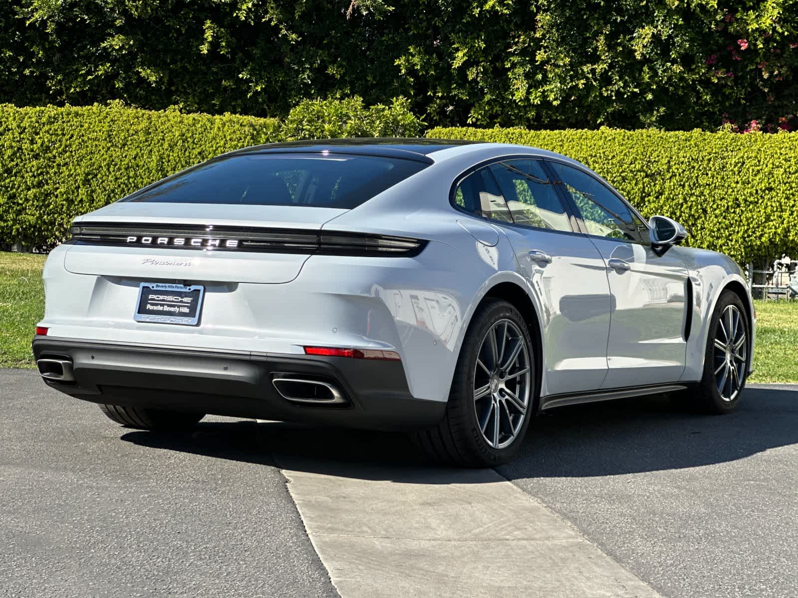 Thumbnail: 2026 Porsche Panamera - 8