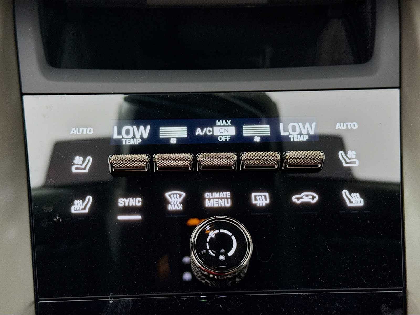 Thumbnail: 2025 Porsche Macan - 13