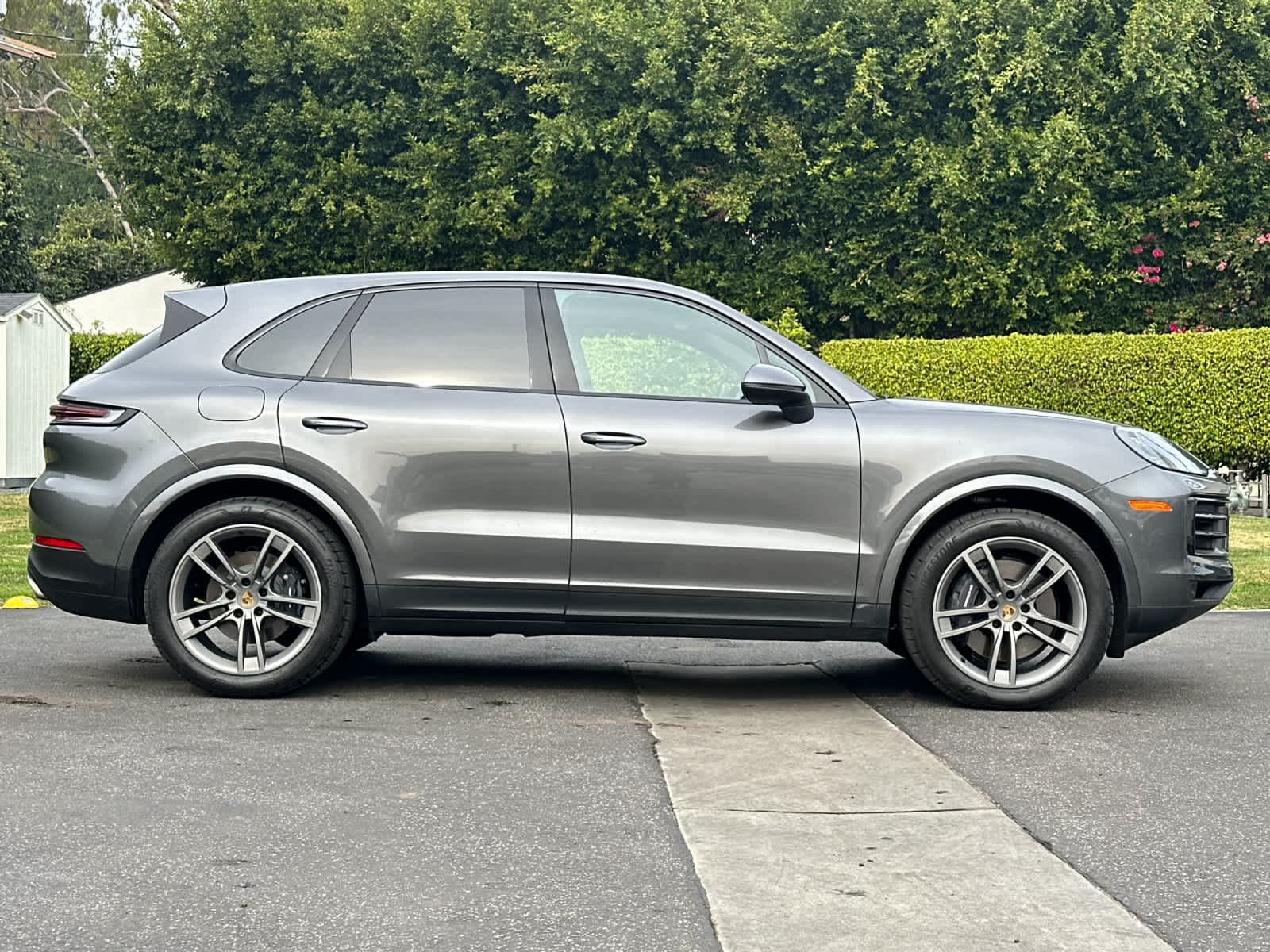 Thumbnail: 2024 Porsche Cayenne - 9