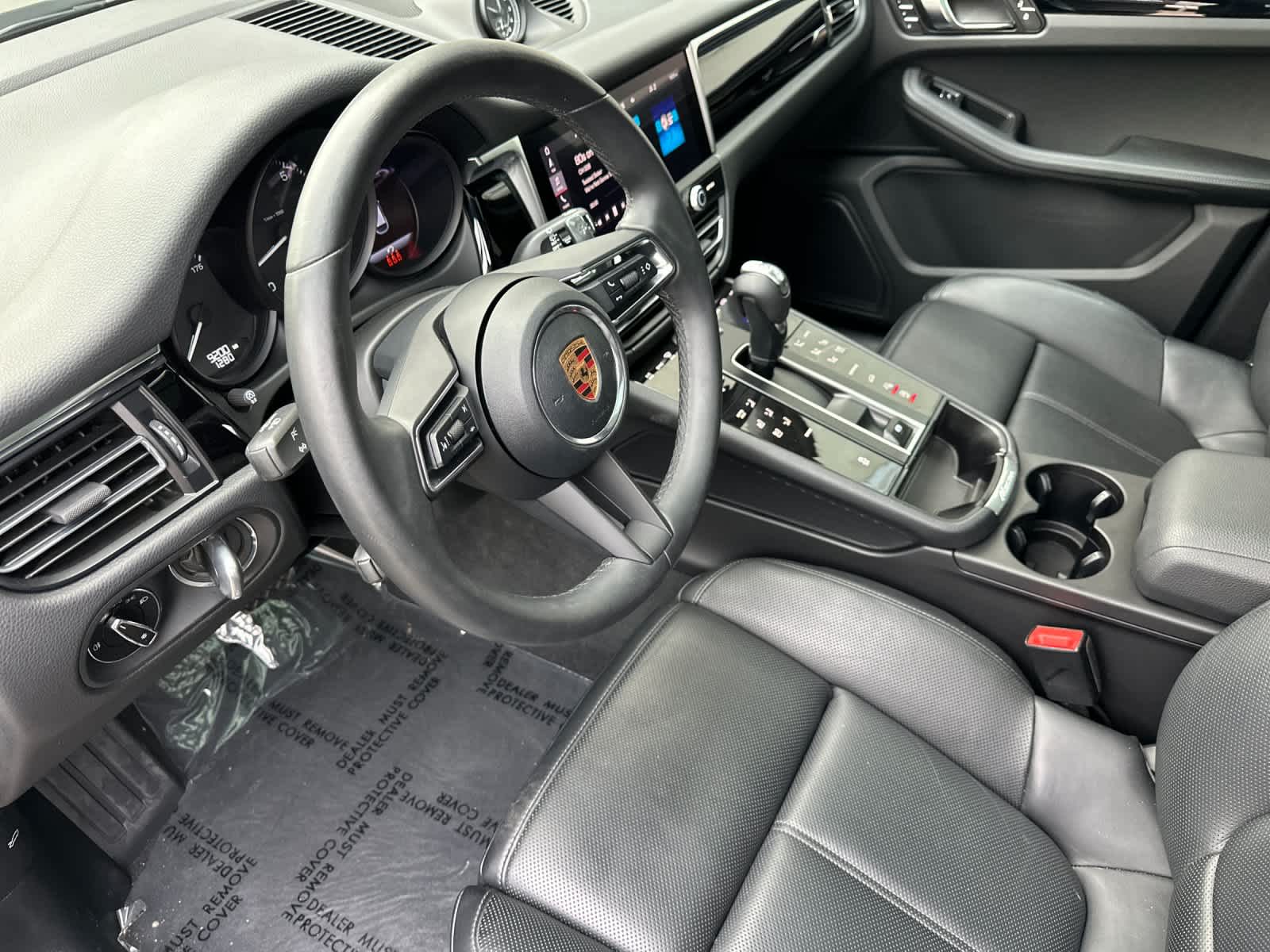 Thumbnail: 2025 Porsche Macan - 4