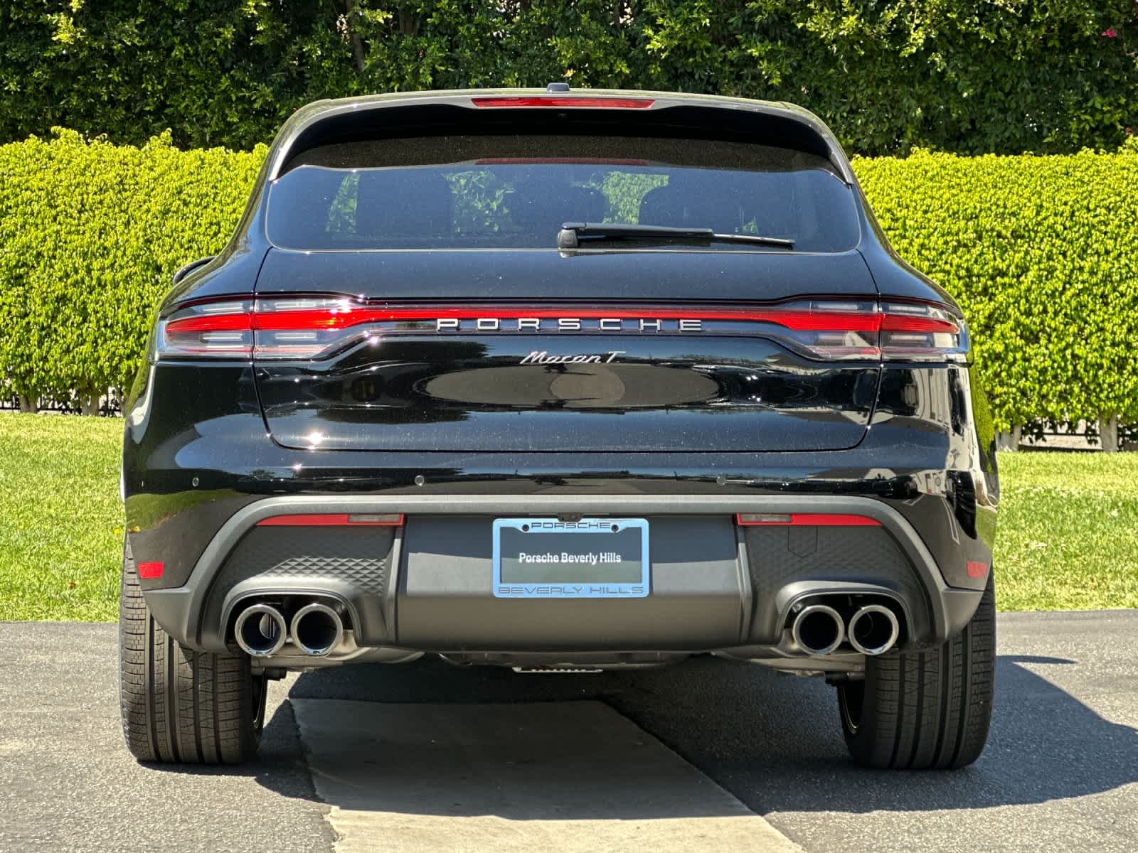 Thumbnail: 2026 Porsche Macan - 7