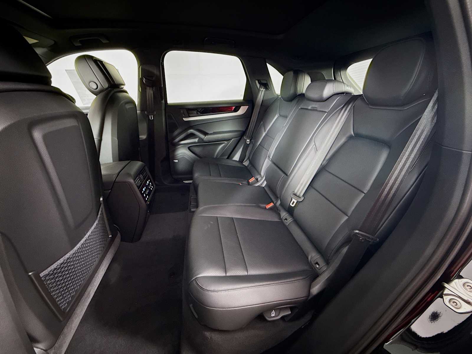 Thumbnail: 2025 Porsche Cayenne - 17