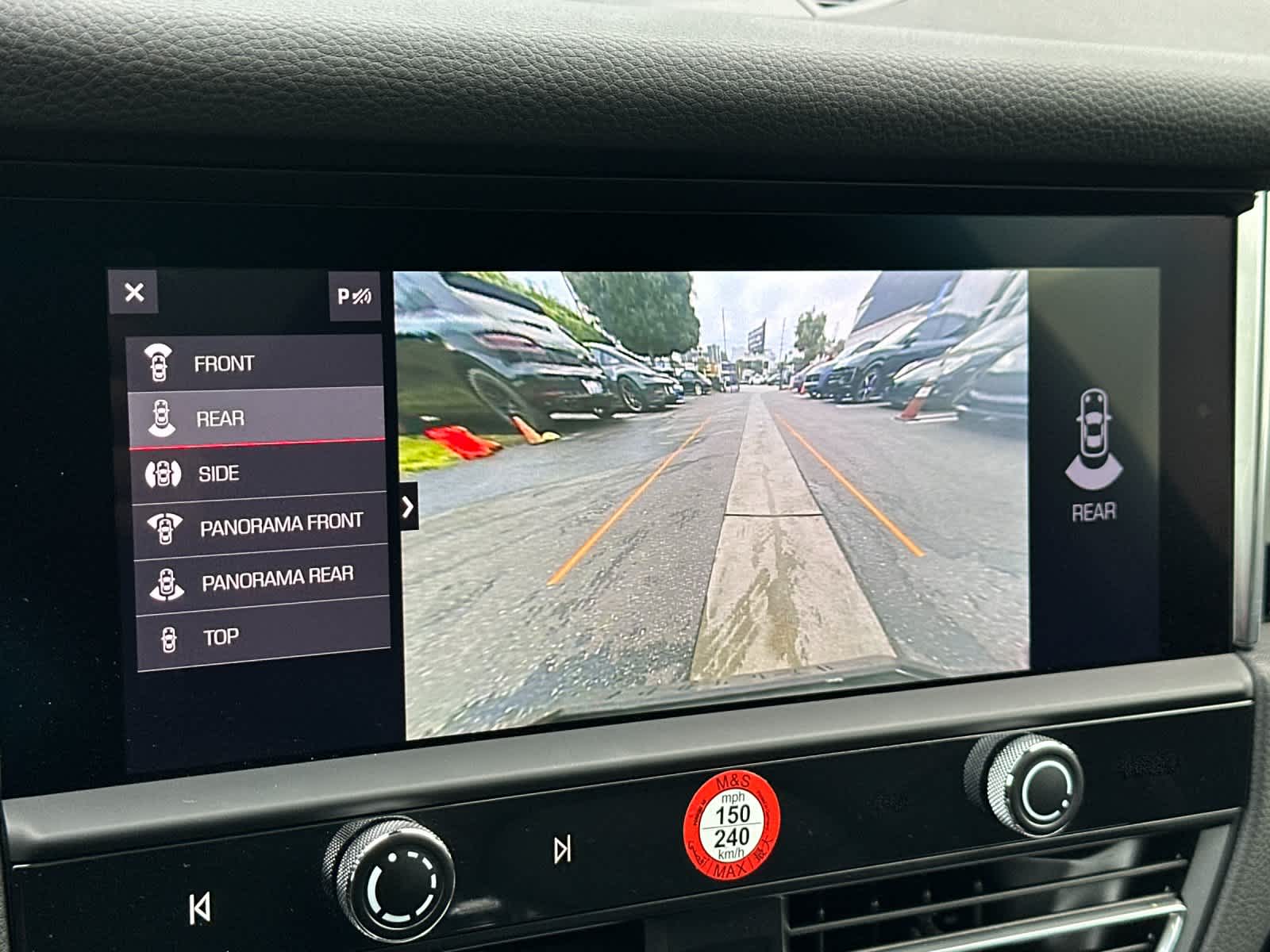 Thumbnail: 2025 Porsche Macan - 22