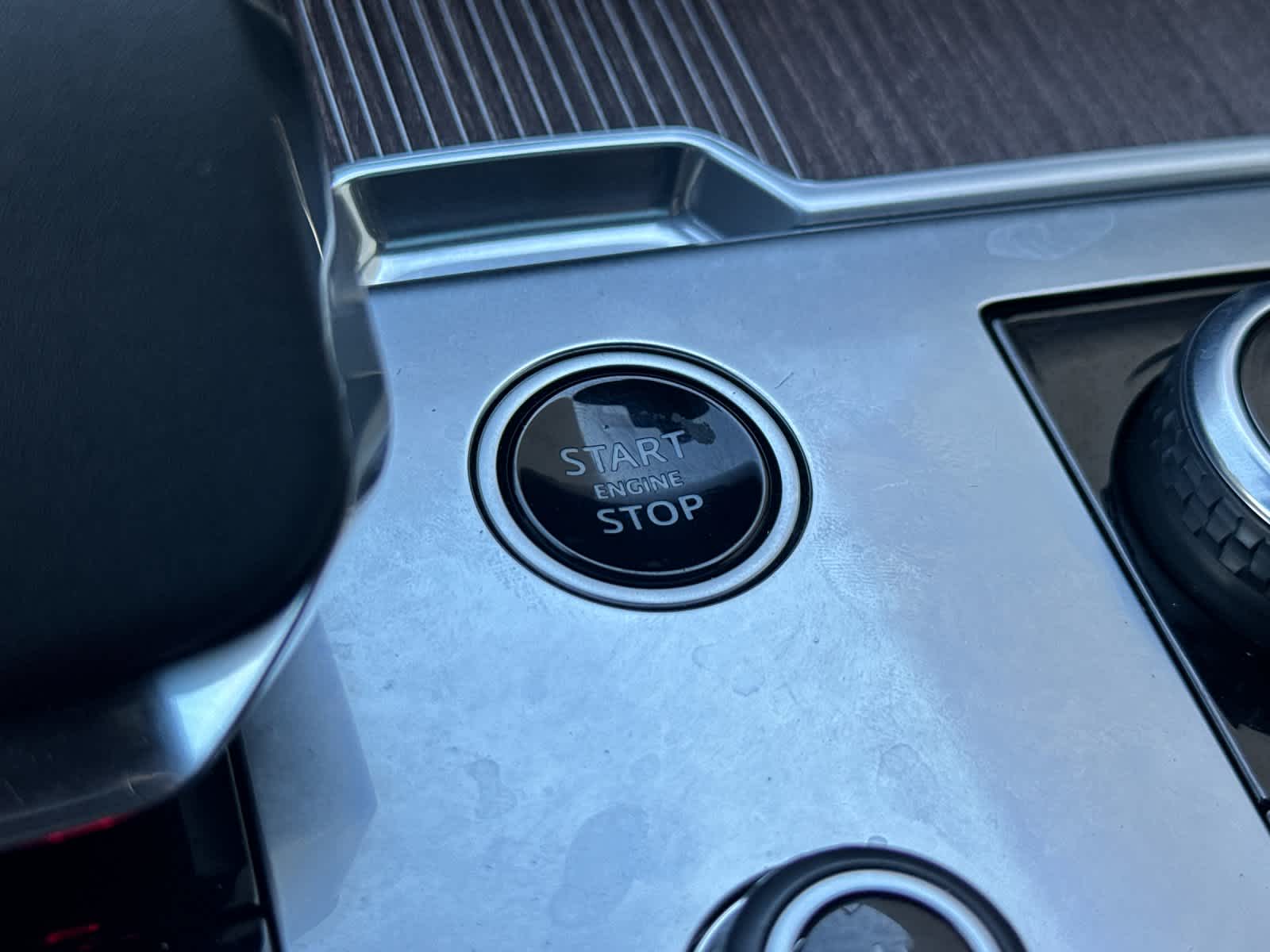 Thumbnail: 2023 Land Rover Range Rover - 26