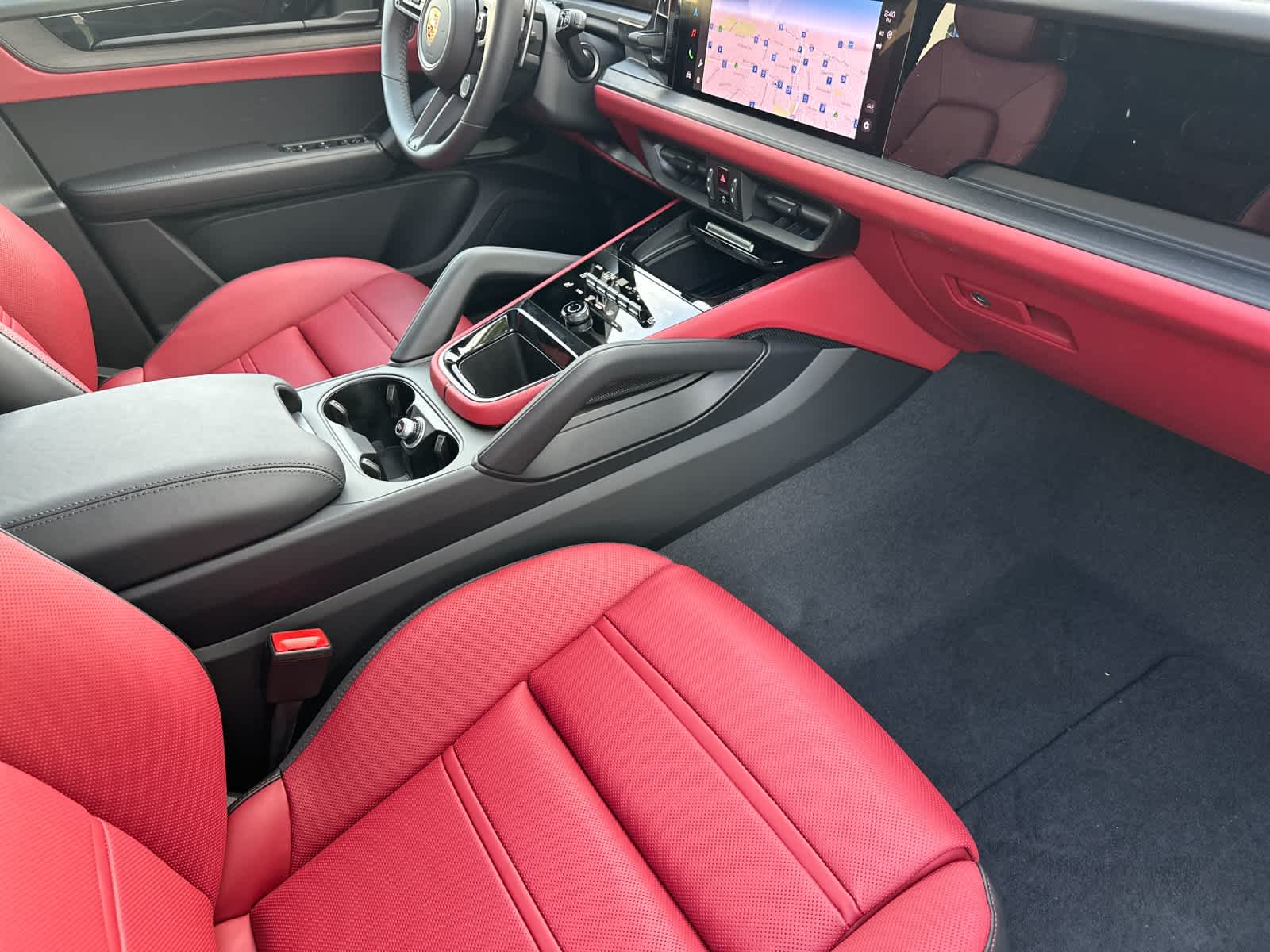 Thumbnail: 2026 Porsche Cayenne - 17