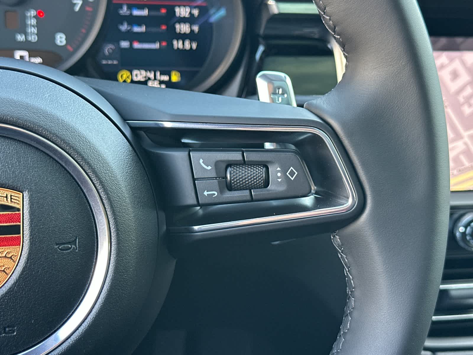 Thumbnail: 2026 Porsche Macan - 28