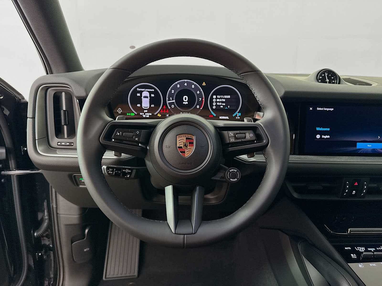 Thumbnail: 2026 Porsche Cayenne - 40