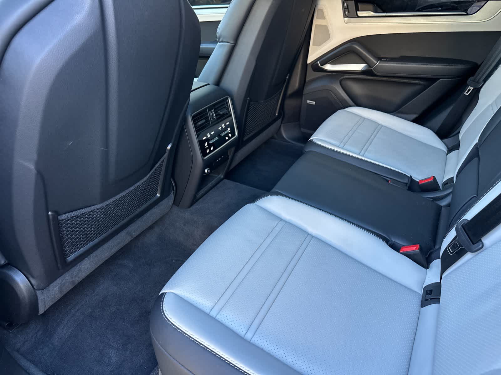 Thumbnail: 2025 Porsche Cayenne - 13