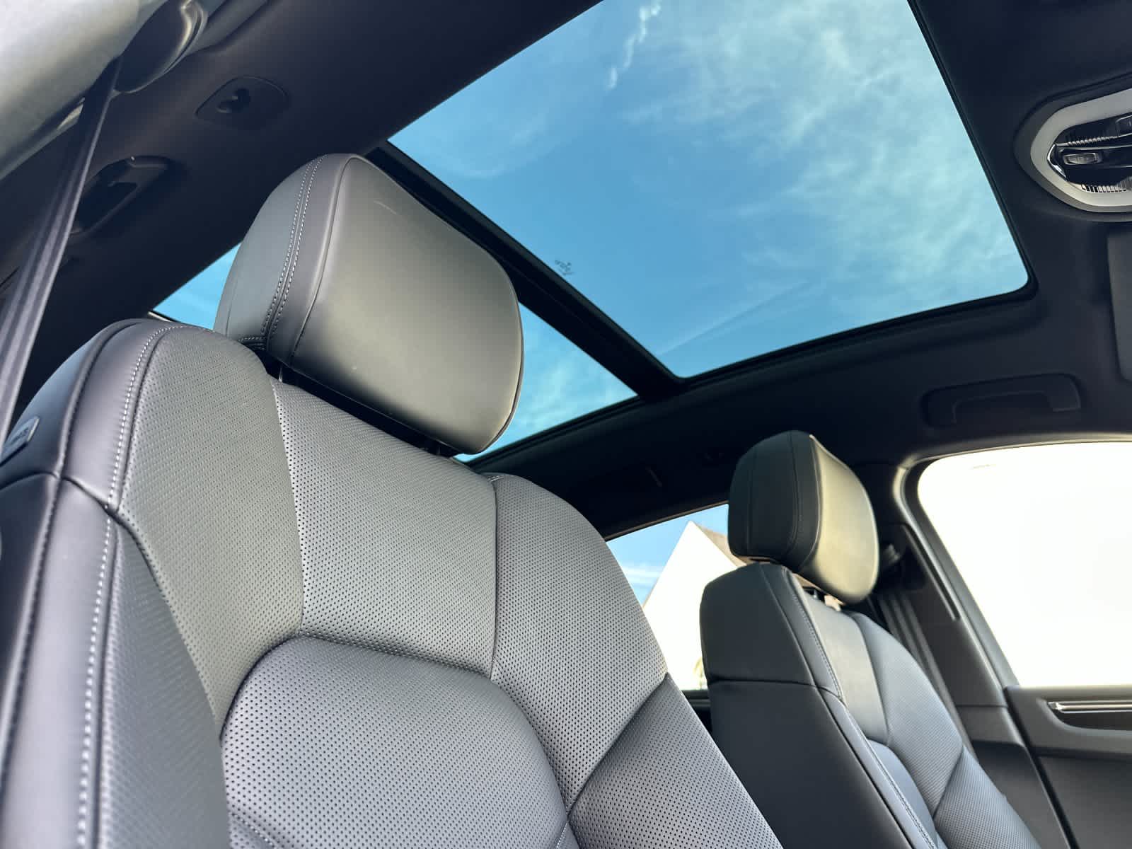 Thumbnail: 2026 Porsche Macan - 18