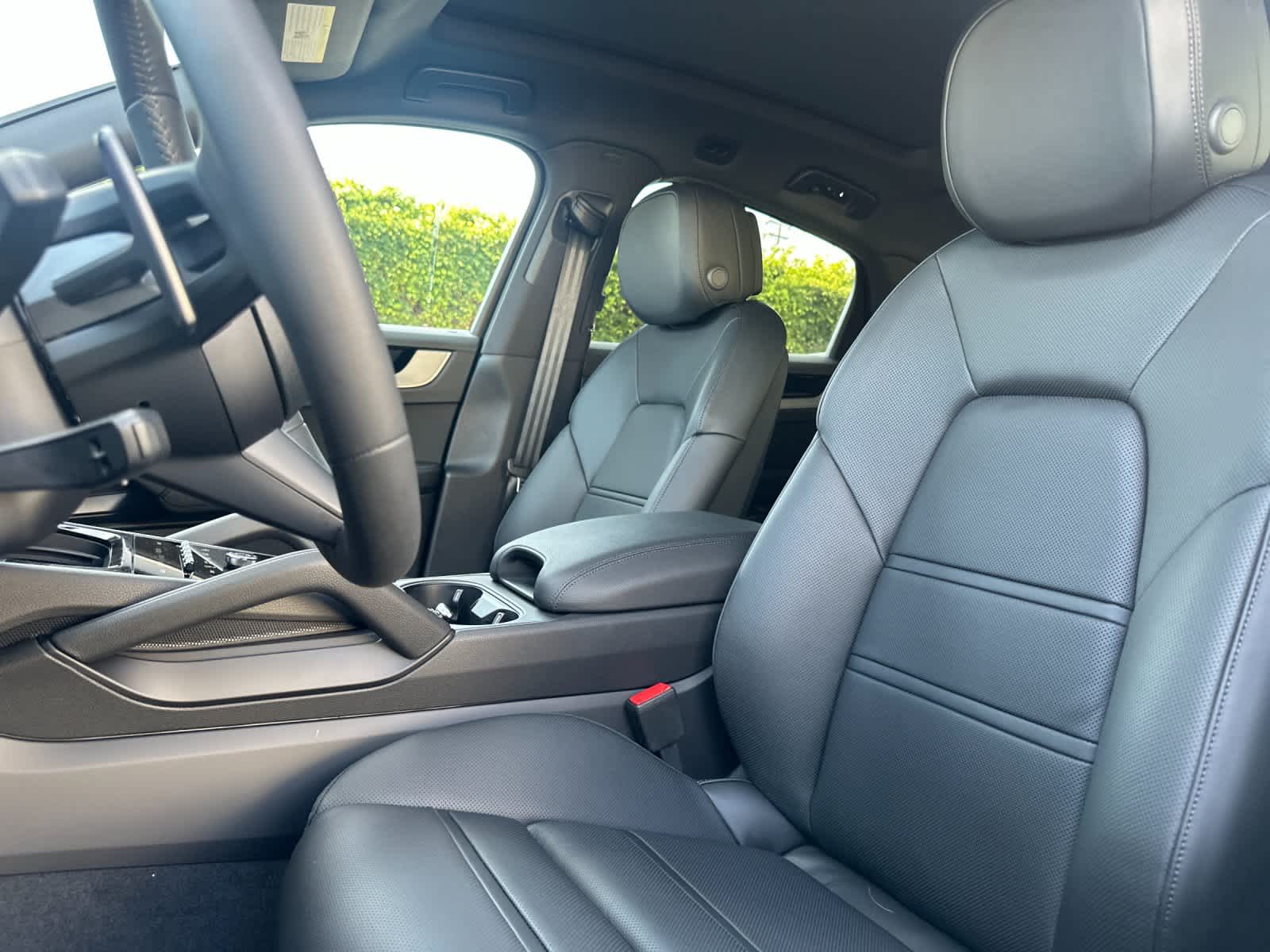 Thumbnail: 2026 Porsche Cayenne - 5