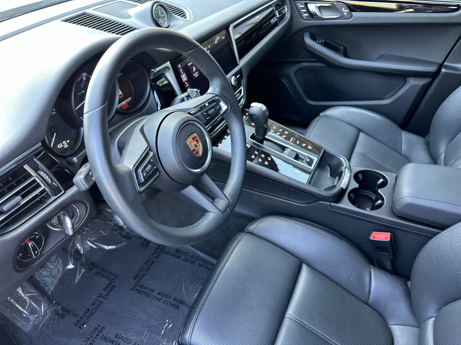 Thumbnail: 2025 Porsche Macan - 4