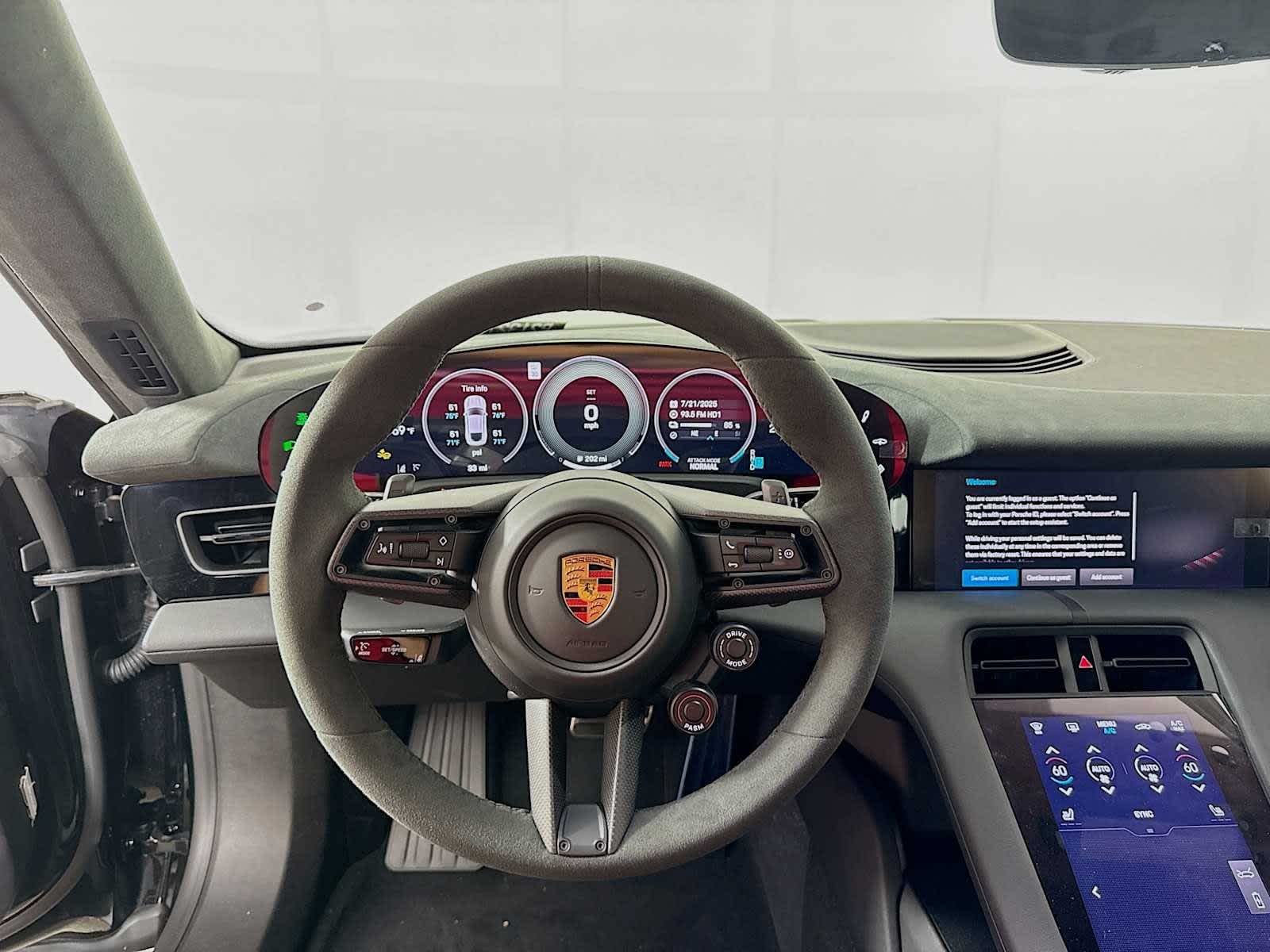 Thumbnail: 2025 Porsche Taycan - 12