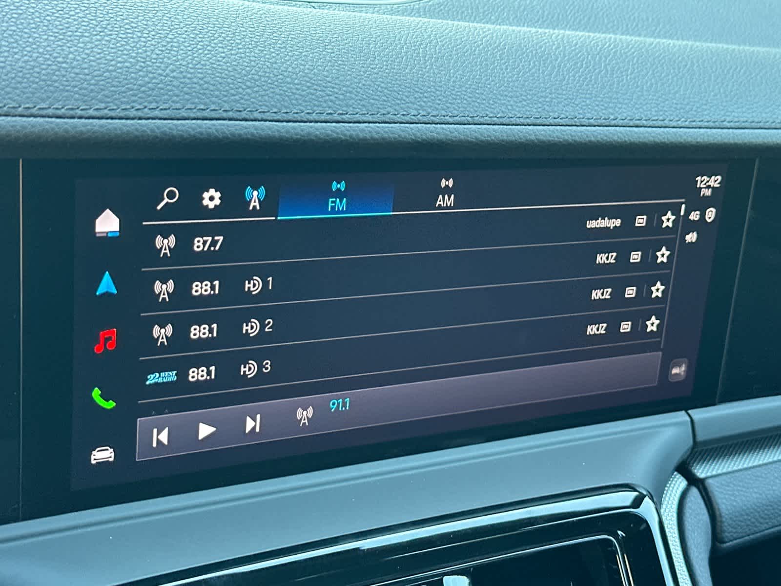 Thumbnail: 2026 Porsche Panamera - 21