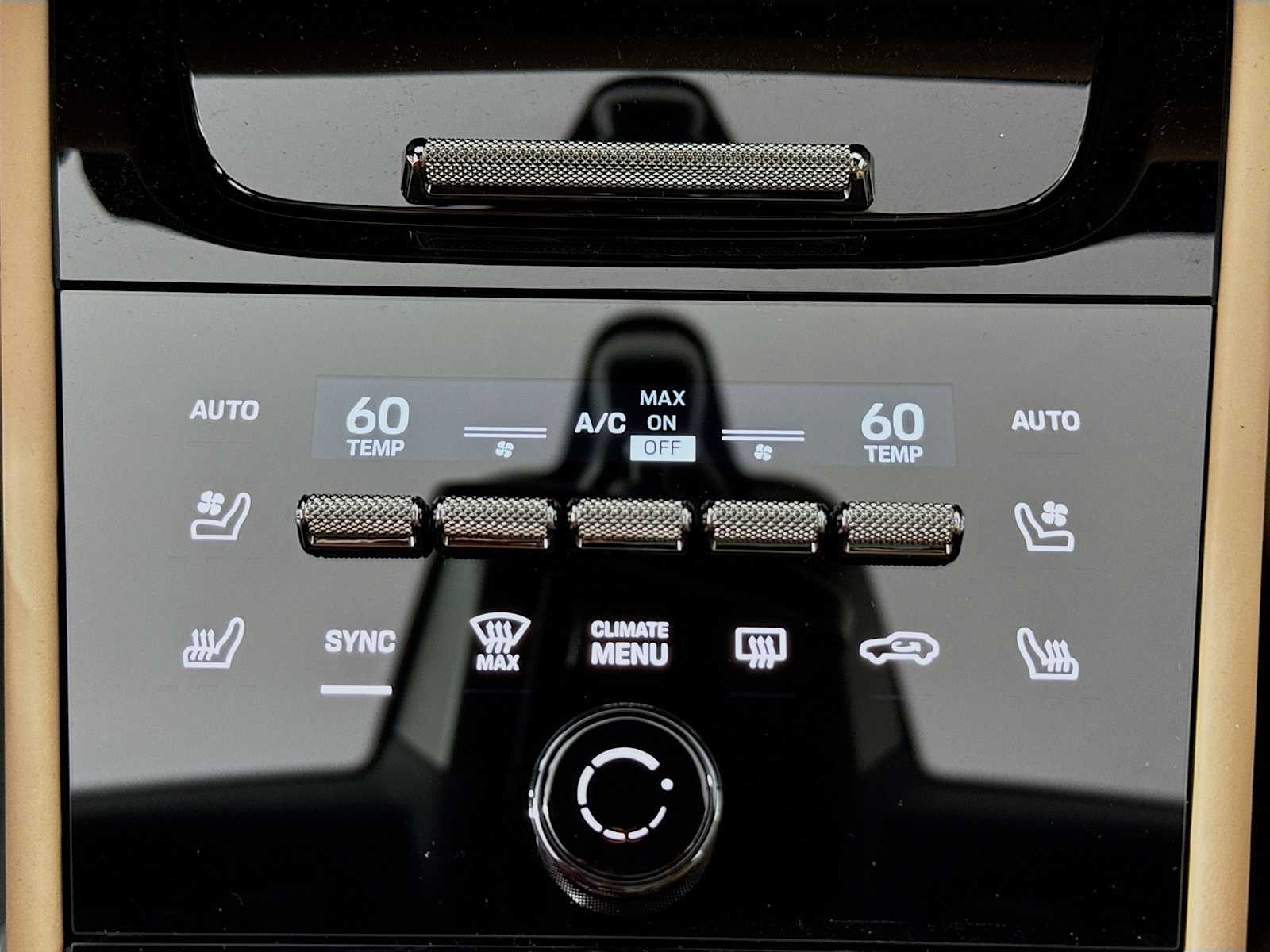 Thumbnail: 2025 Porsche Cayenne - 13