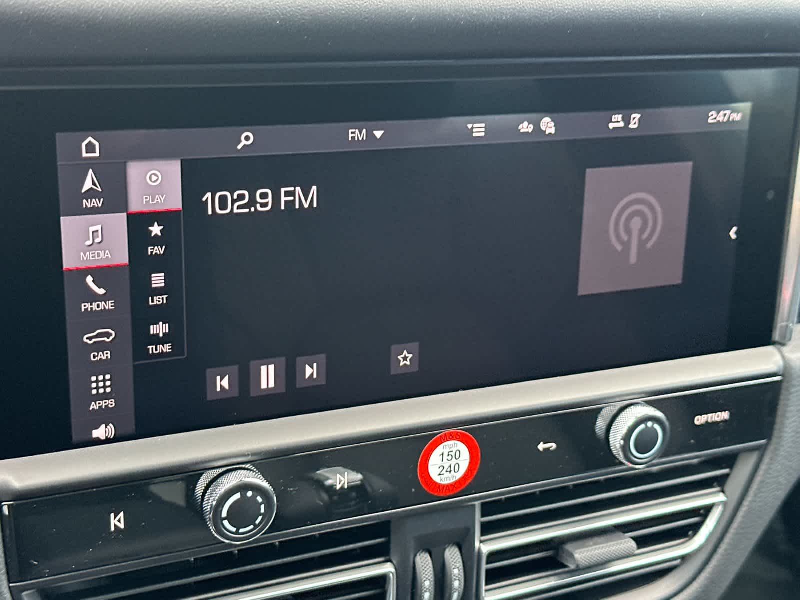 Thumbnail: 2026 Porsche Macan - 21