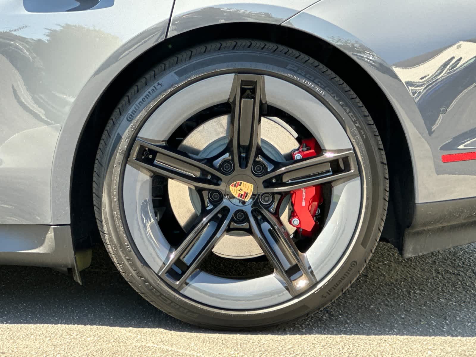 Thumbnail: 2026 Porsche Taycan - 30