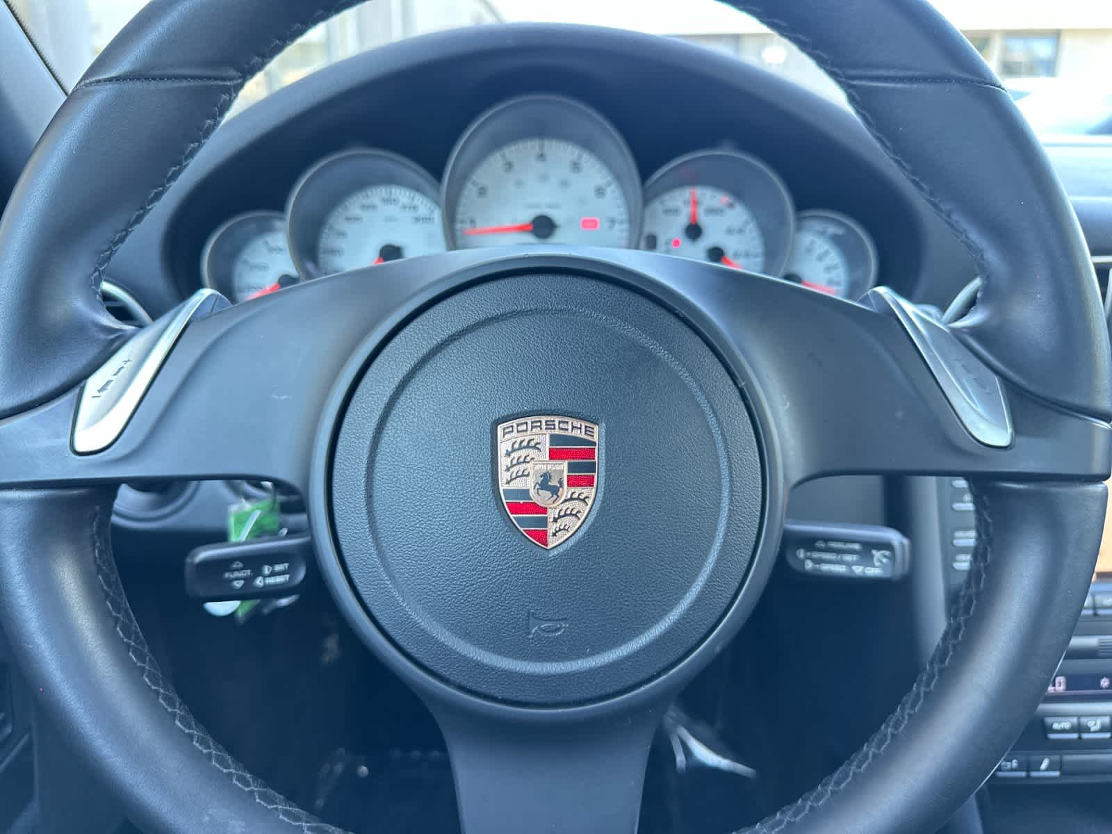 Thumbnail: 2011 Porsche 911 - 20