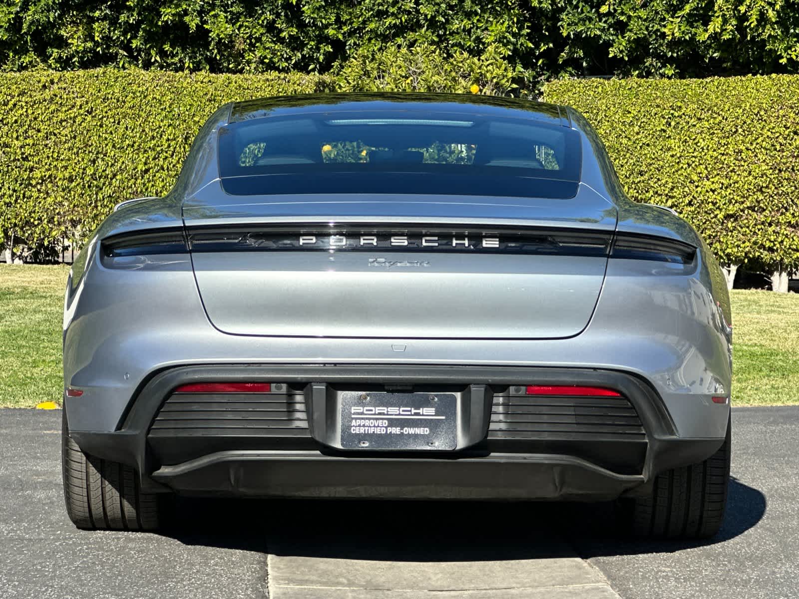 Thumbnail: 2022 Porsche Taycan - 7