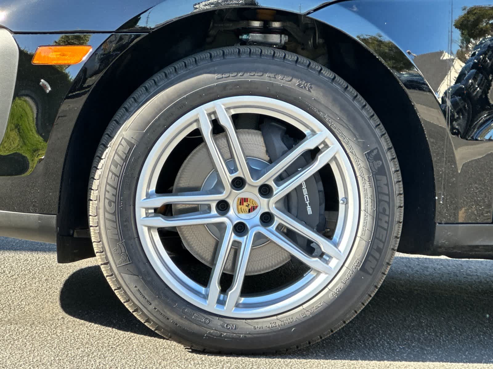 Thumbnail: 2026 Porsche Macan - 30