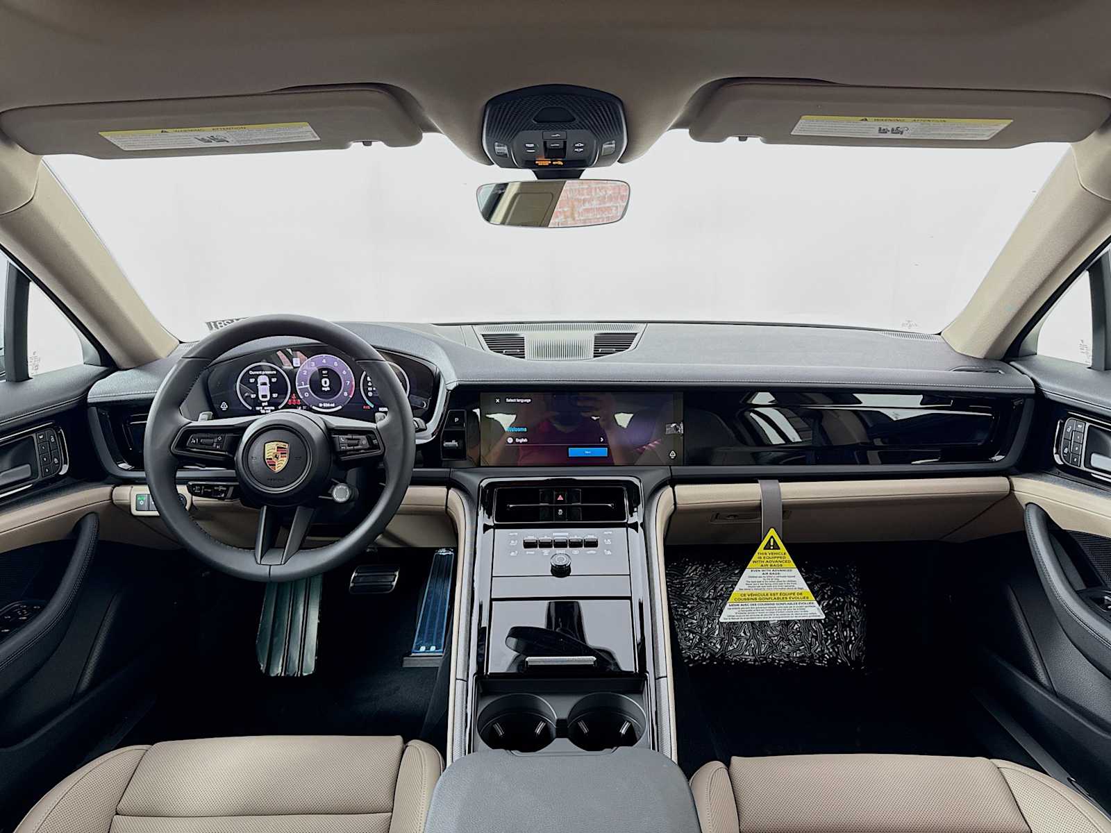 Thumbnail: 2025 Porsche Panamera - 27