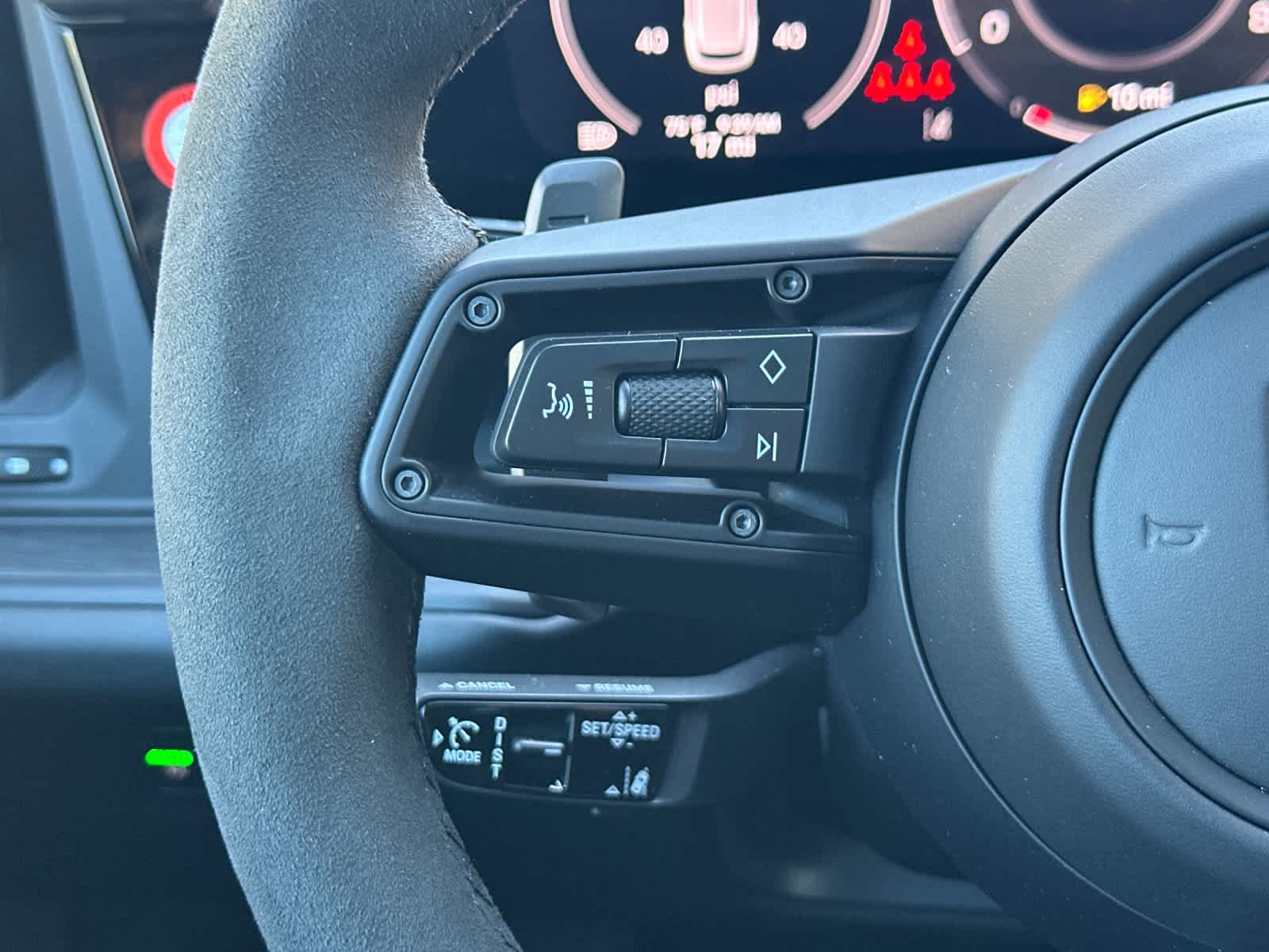 Thumbnail: 2026 Porsche Cayenne - 28