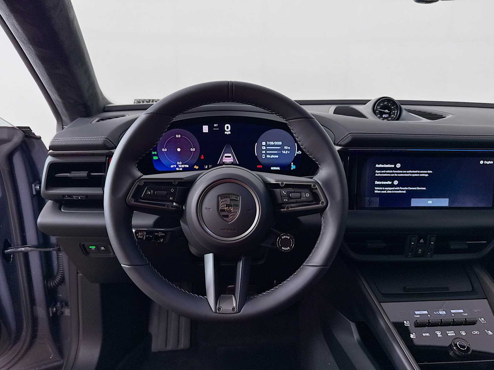 Thumbnail: 2025 Porsche Macan - 12