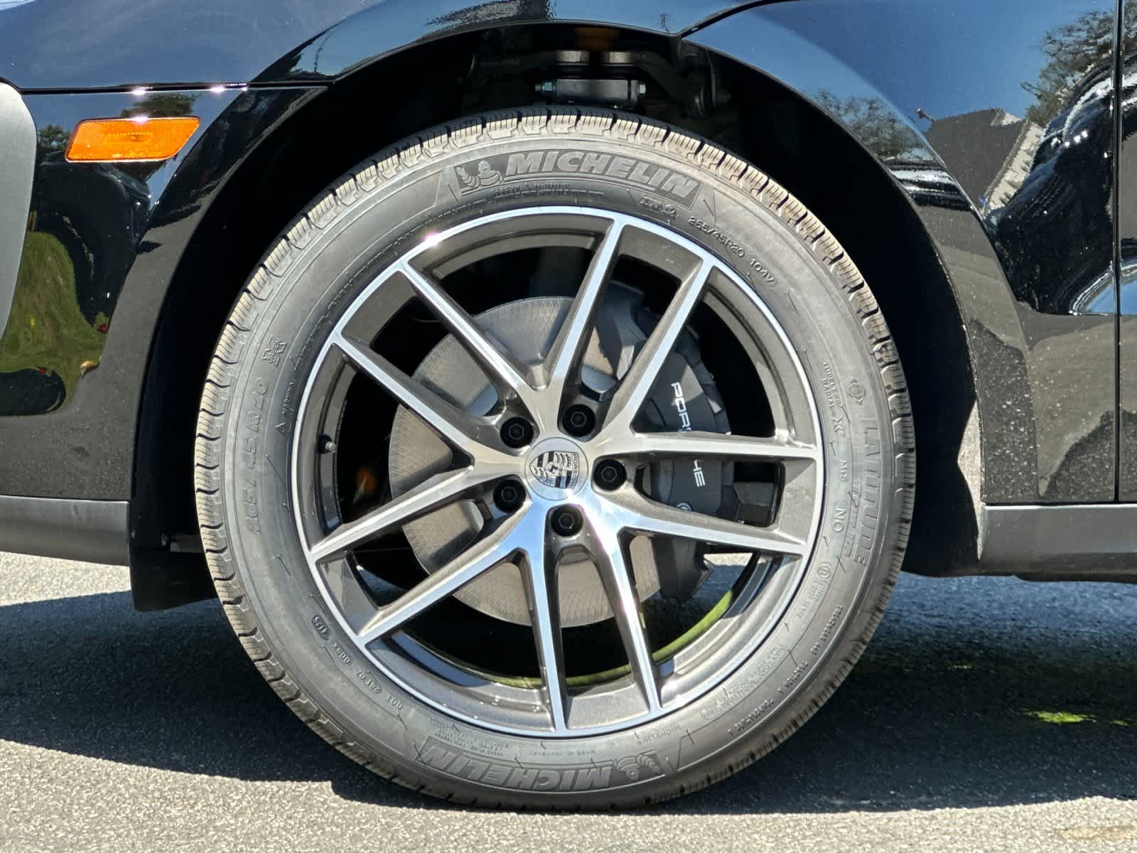 Thumbnail: 2026 Porsche Macan - 30