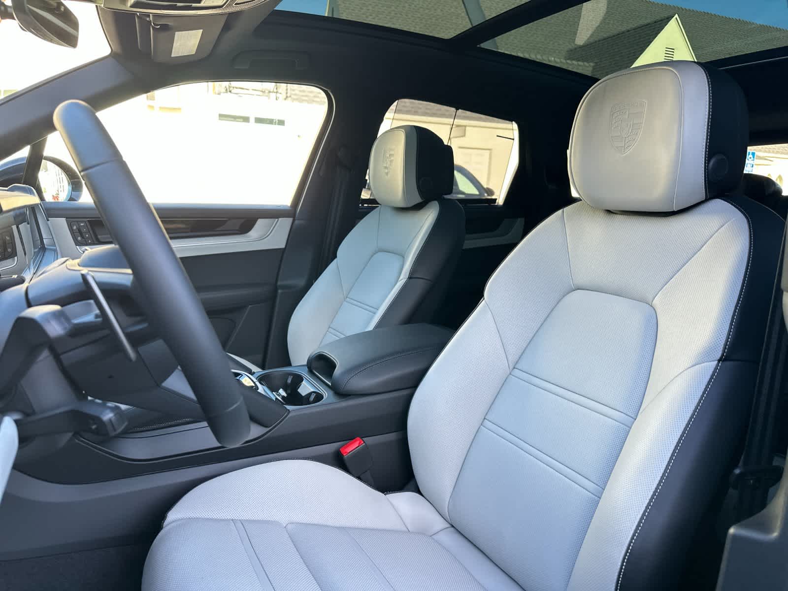 Thumbnail: 2026 Porsche Cayenne - 5