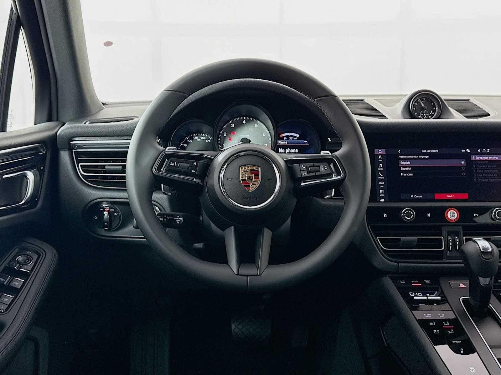 Thumbnail: 2025 Porsche Macan - 18