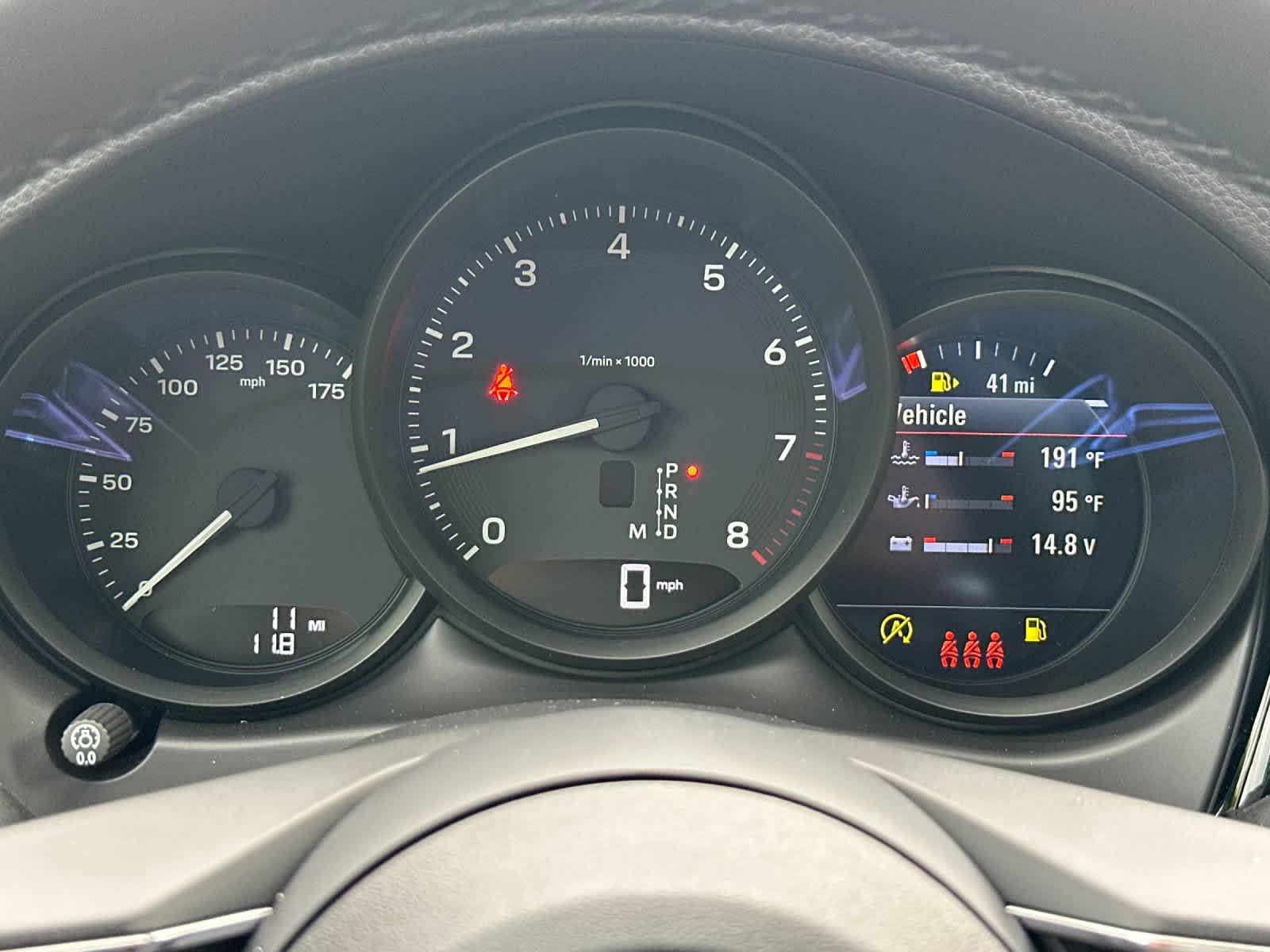 Thumbnail: 2026 Porsche Macan - 29