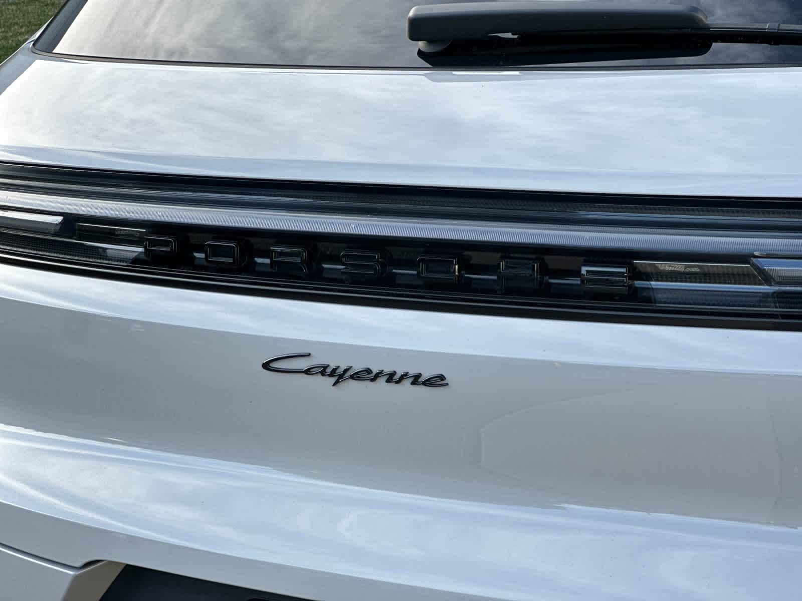 Thumbnail: 2025 Porsche Cayenne - 32